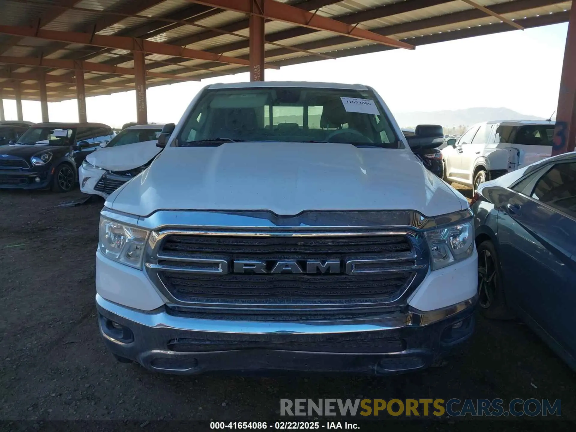 11 fotografías del automóvil dañado 1C6RREBT9LN210581 RAM 1500 2020