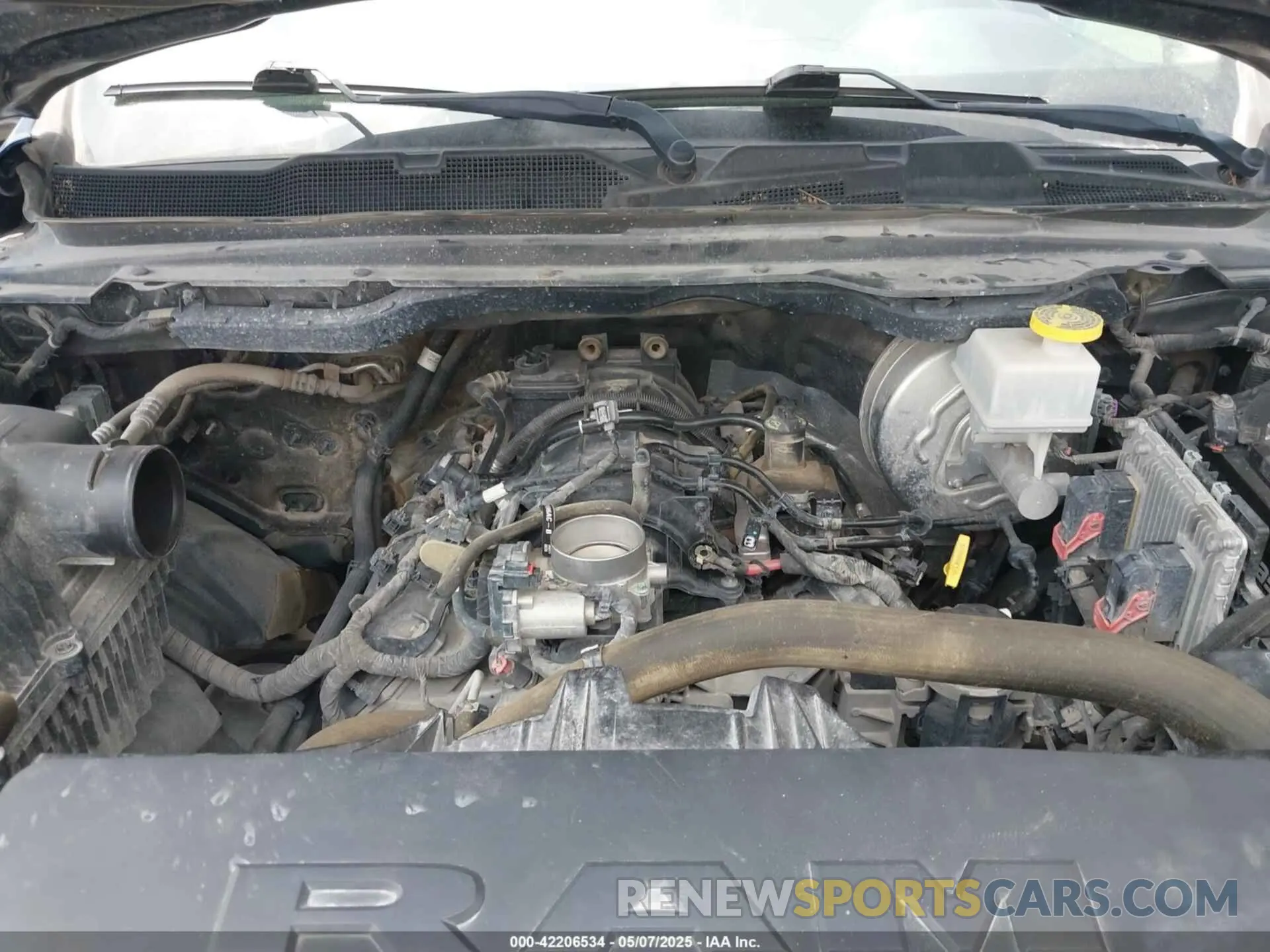 10 fotografías del automóvil dañado 1C6RREDT0LN262095 RAM 1500 2020