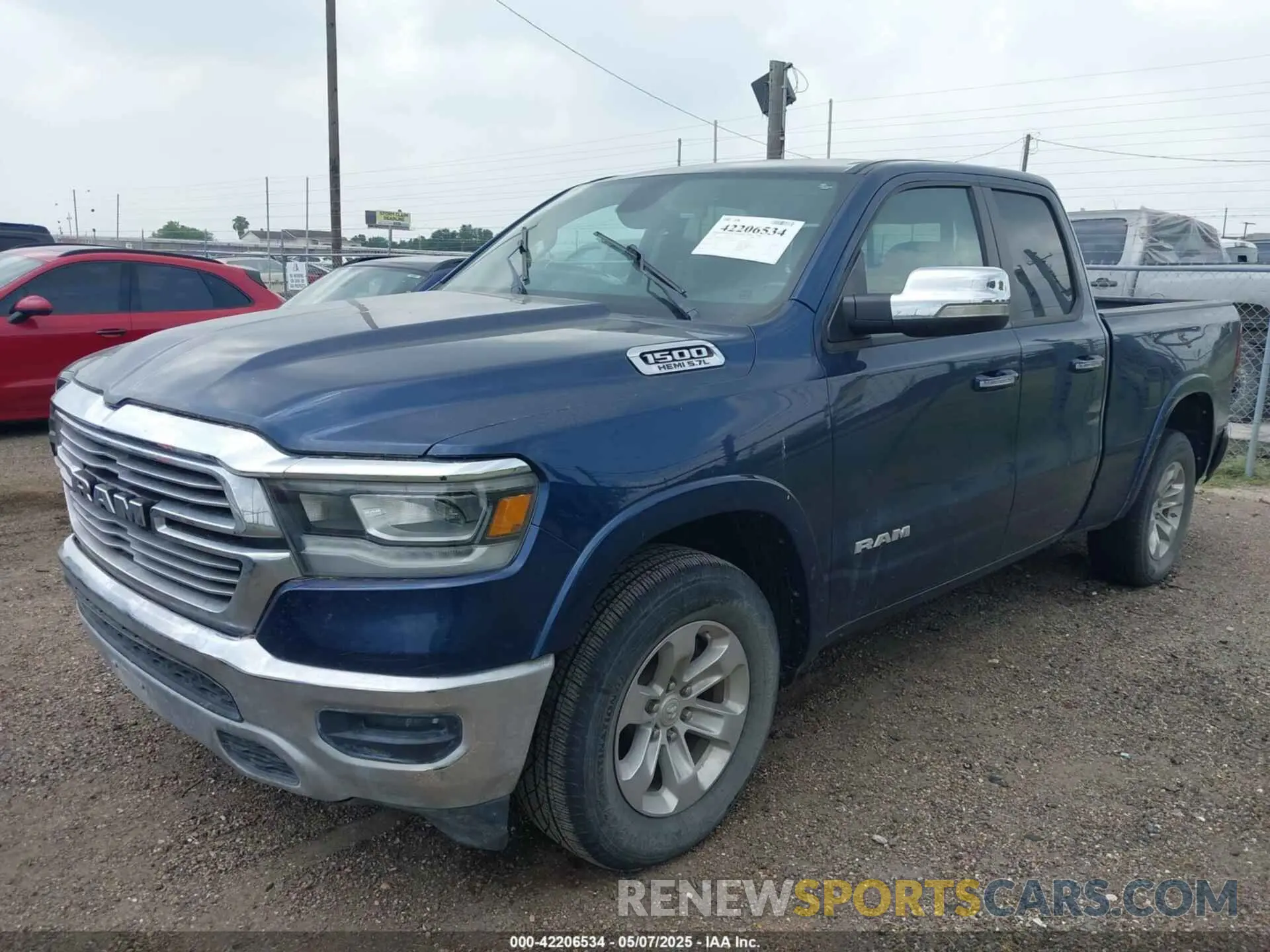 2 fotografías del automóvil dañado 1C6RREDT0LN262095 RAM 1500 2020