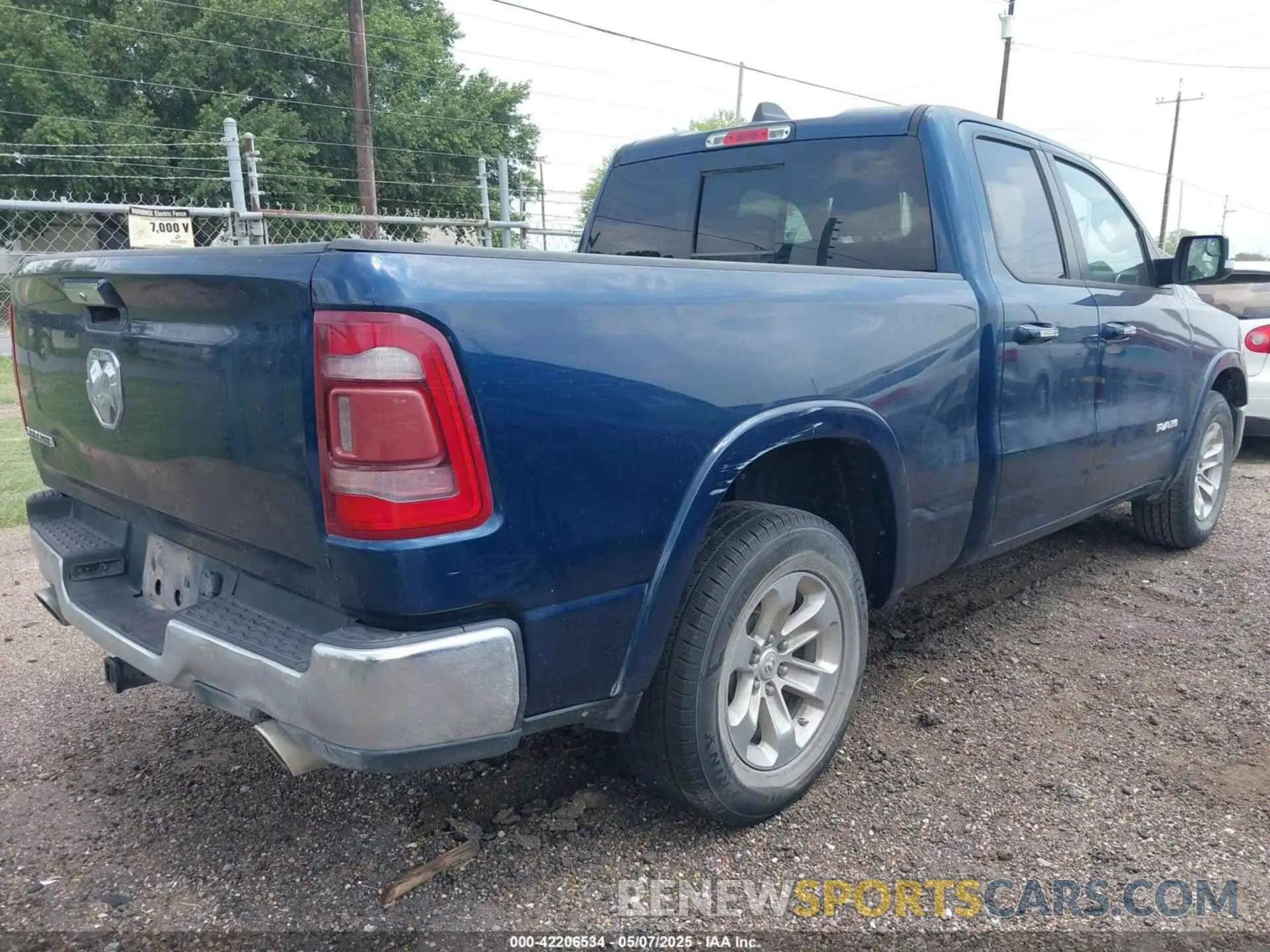 4 fotografías del automóvil dañado 1C6RREDT0LN262095 RAM 1500 2020
