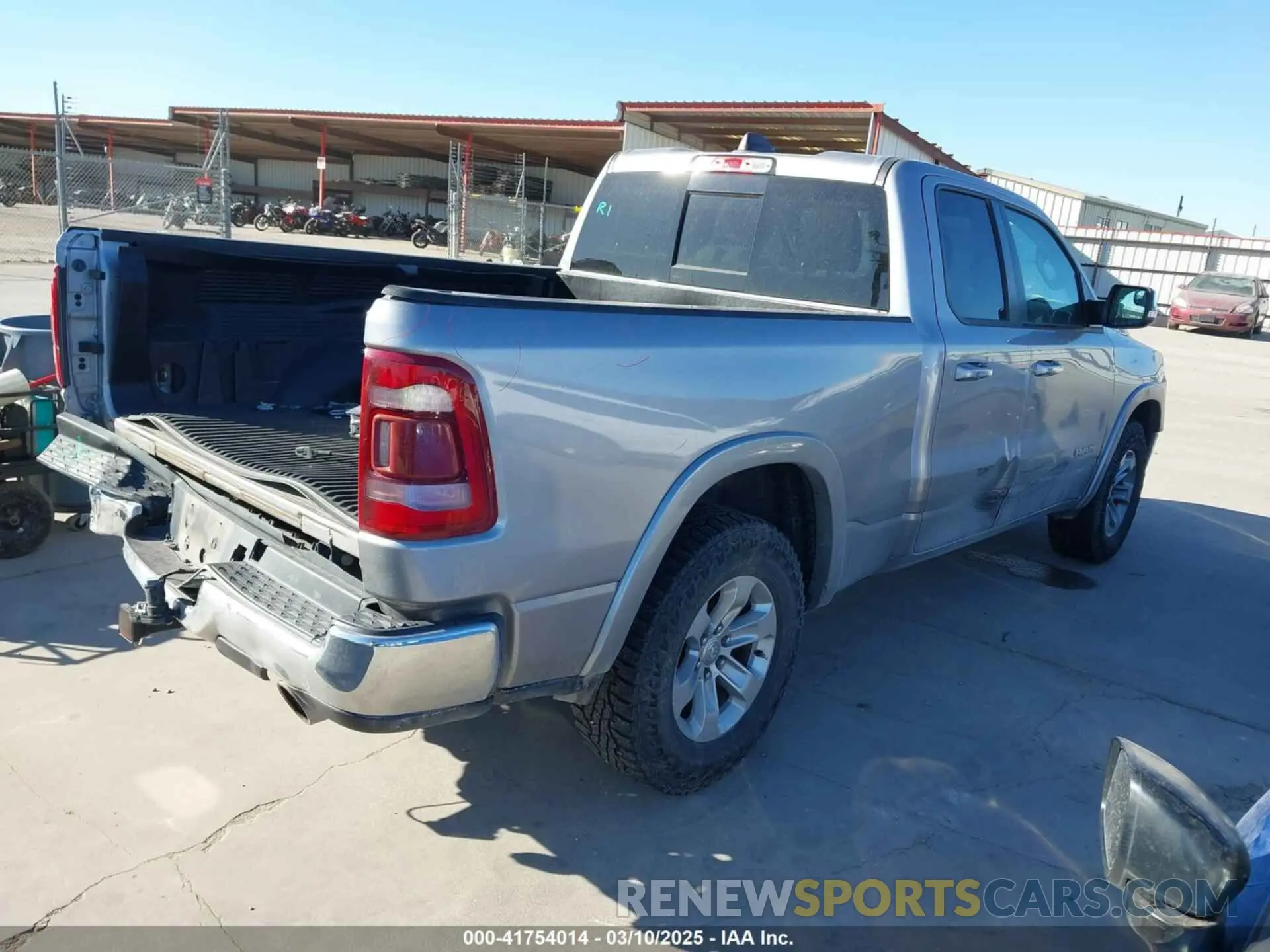 4 fotografías del automóvil dañado 1C6RREDT7LN121377 RAM 1500 2020