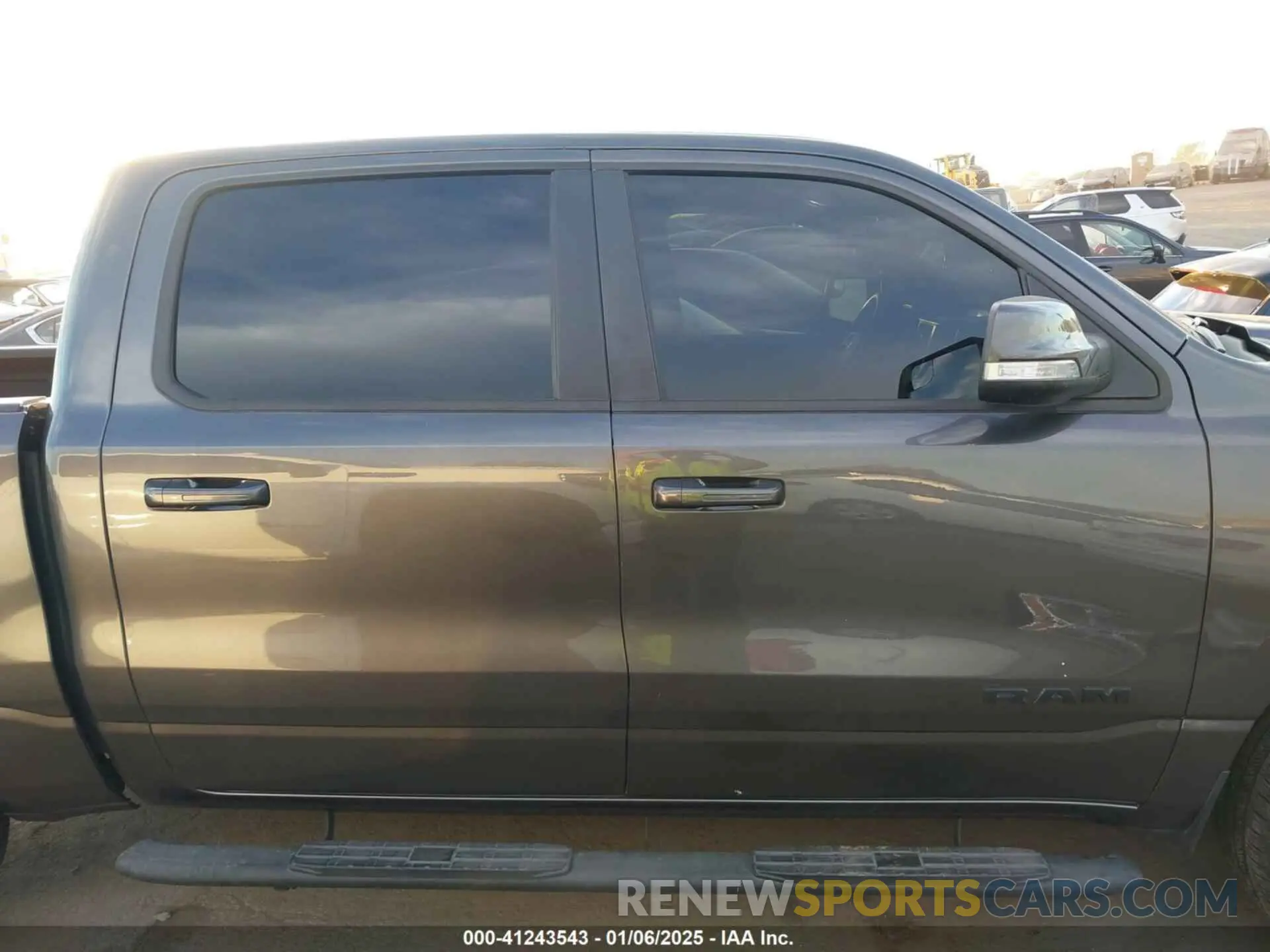 14 fotografías del automóvil dañado 1C6RREFM6LN179857 RAM 1500 2020