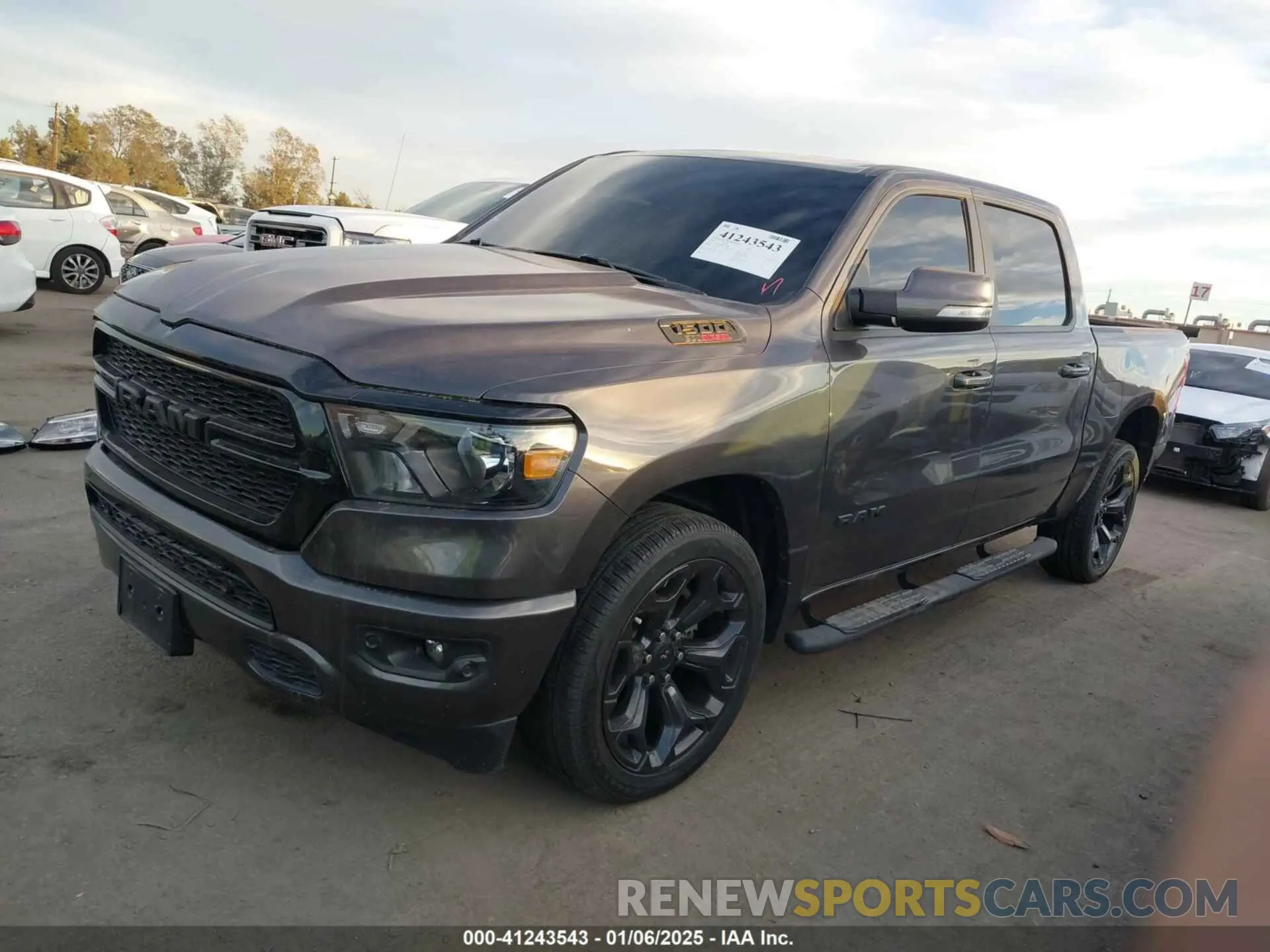 2 fotografías del automóvil dañado 1C6RREFM6LN179857 RAM 1500 2020