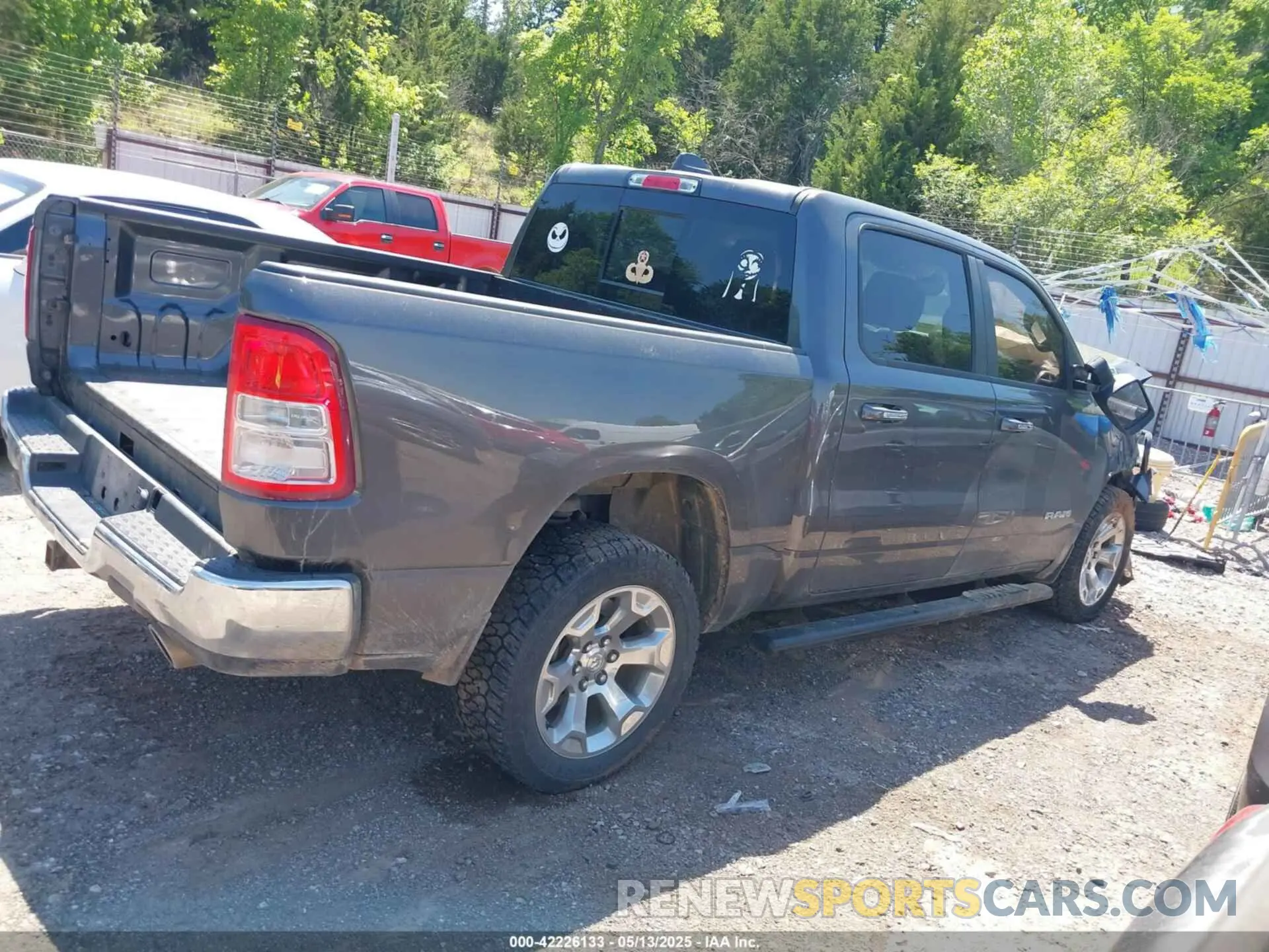 13 fotografías del automóvil dañado 1C6RREFT0LN209779 RAM 1500 2020