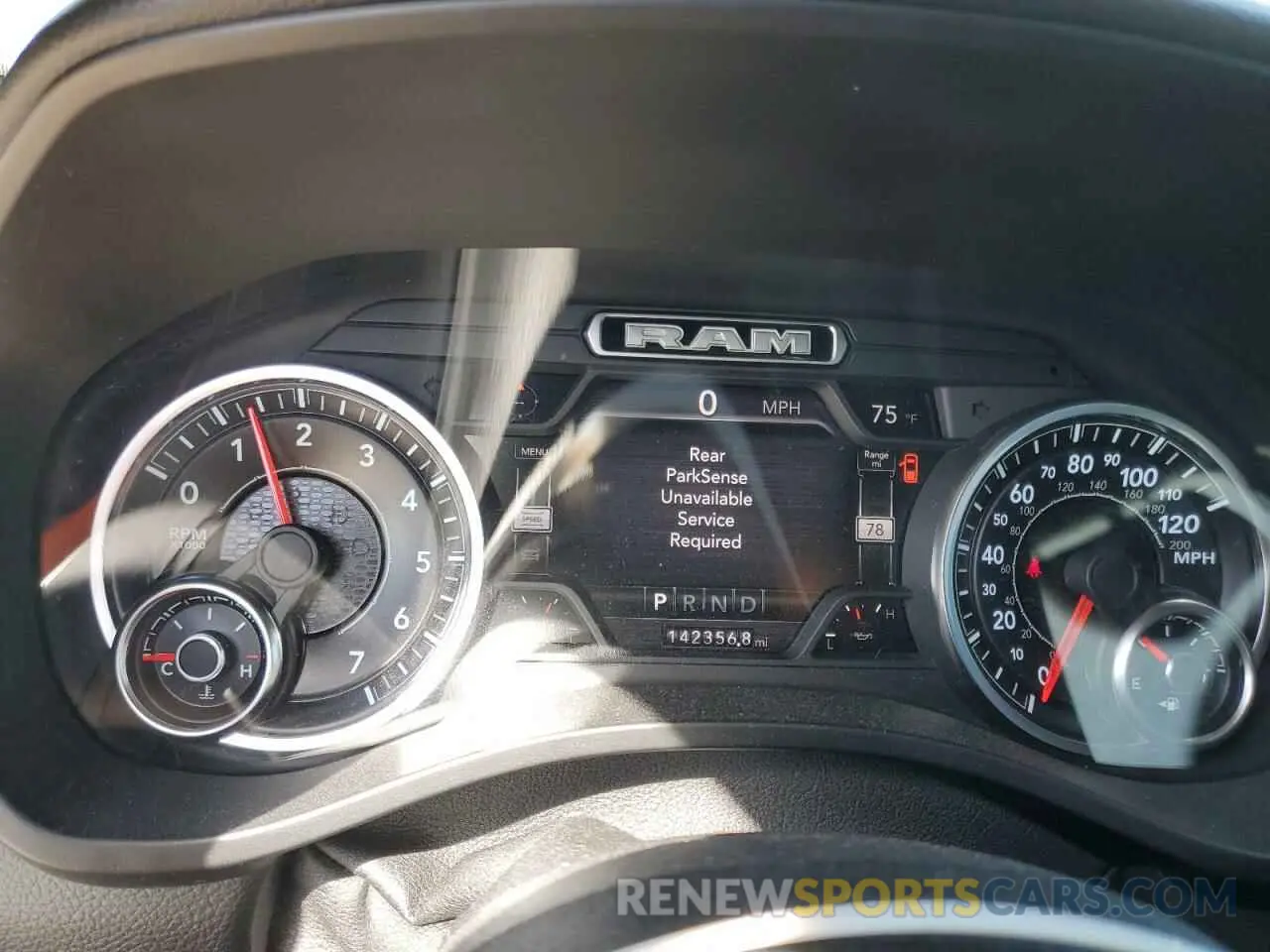 9 fotografías del automóvil dañado 1C6RREFT2LN129030 RAM 1500 2020