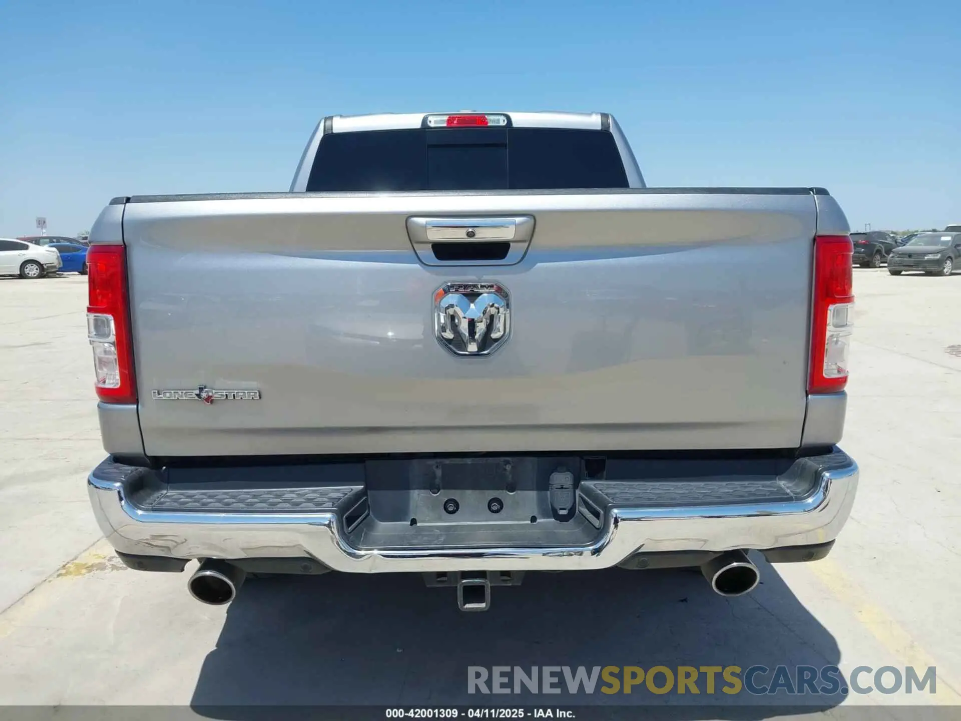 16 fotografías del automóvil dañado 1C6RREFT3LN321573 RAM 1500 2020