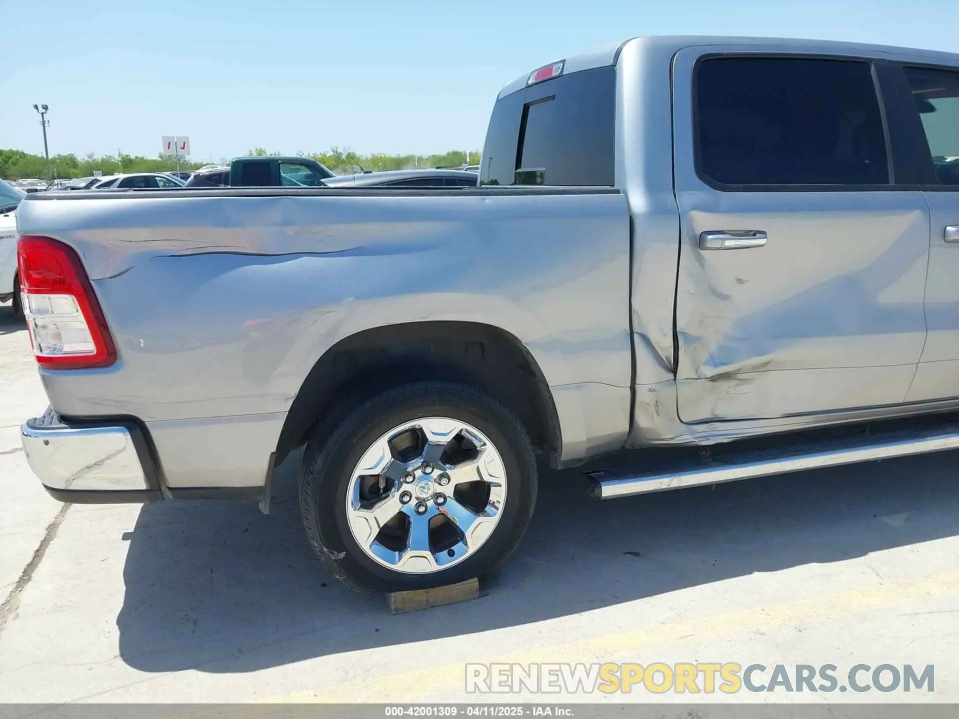 6 fotografías del automóvil dañado 1C6RREFT3LN321573 RAM 1500 2020