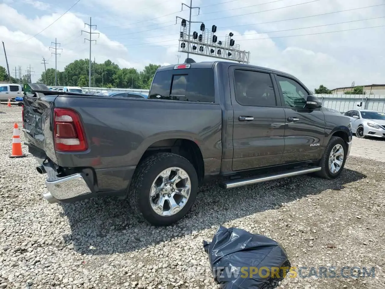 3 fotografías del automóvil dañado 1C6RREFT4LN153006 RAM 1500 2020
