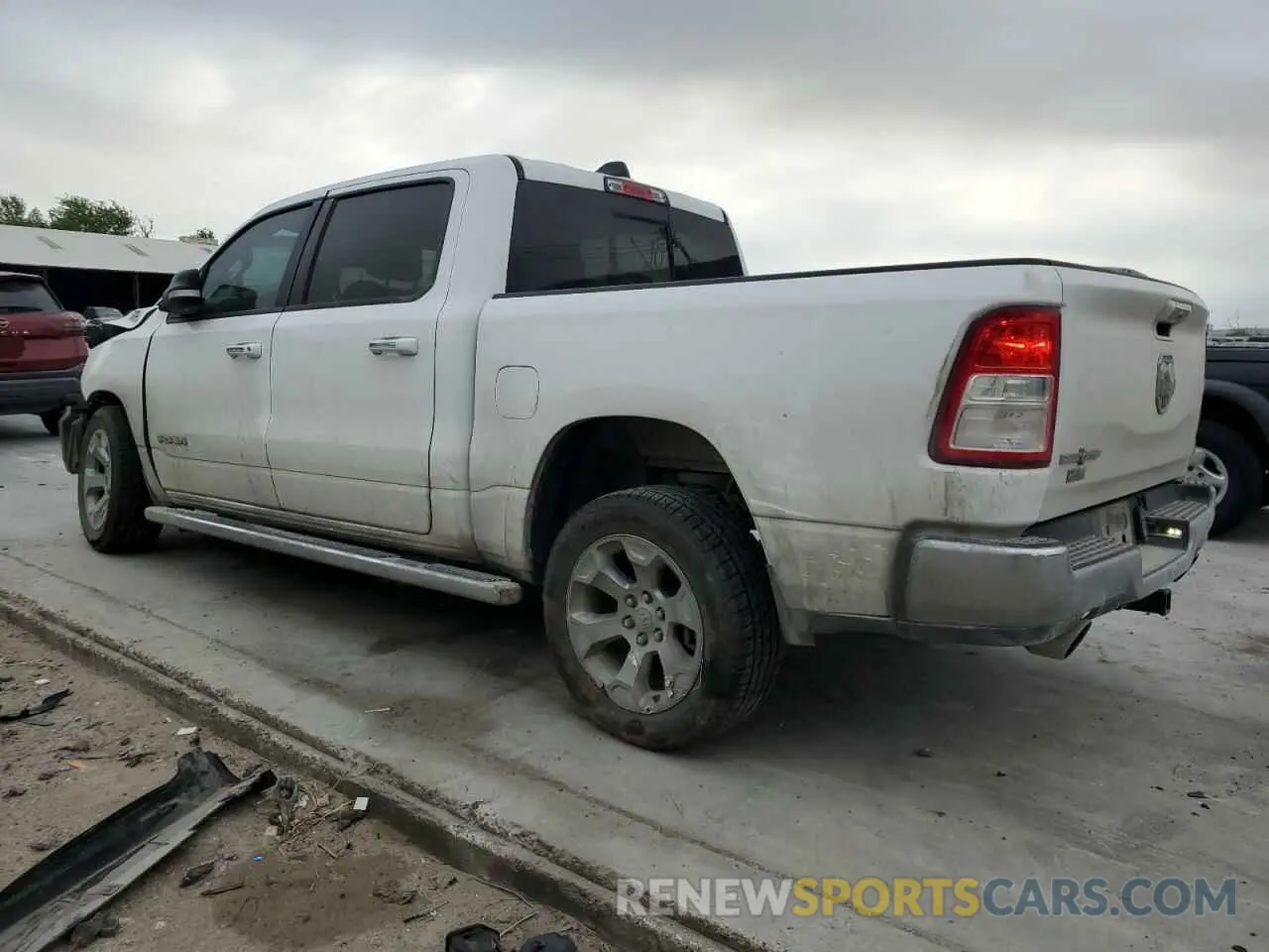 2 fotografías del automóvil dañado 1C6RREFT4LN353982 RAM 1500 2020