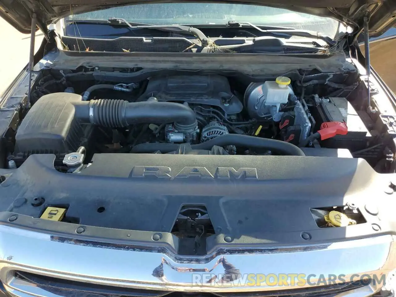 11 fotografías del automóvil dañado 1C6RREFT5LN185706 RAM 1500 2020