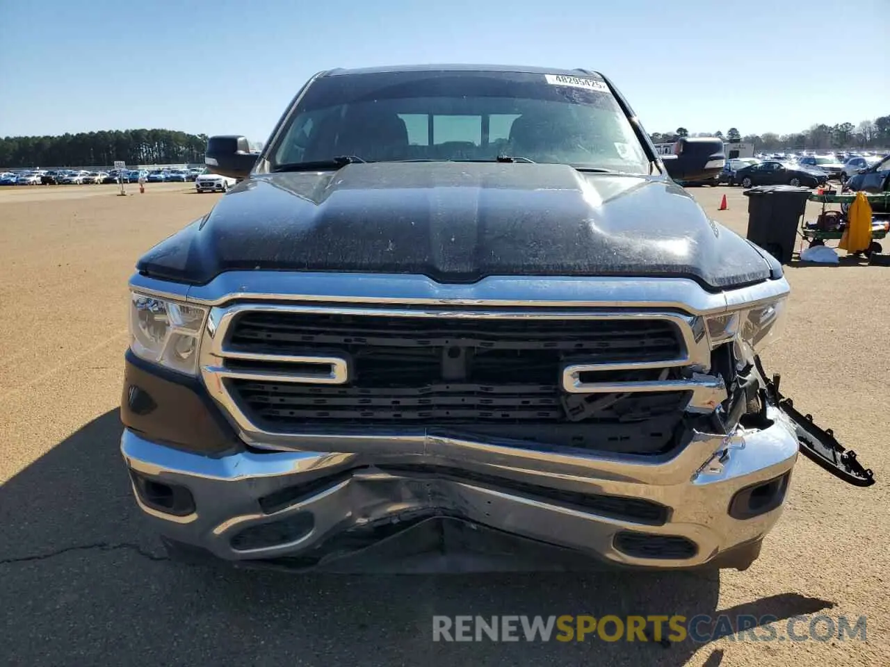5 fotografías del automóvil dañado 1C6RREFT5LN185706 RAM 1500 2020