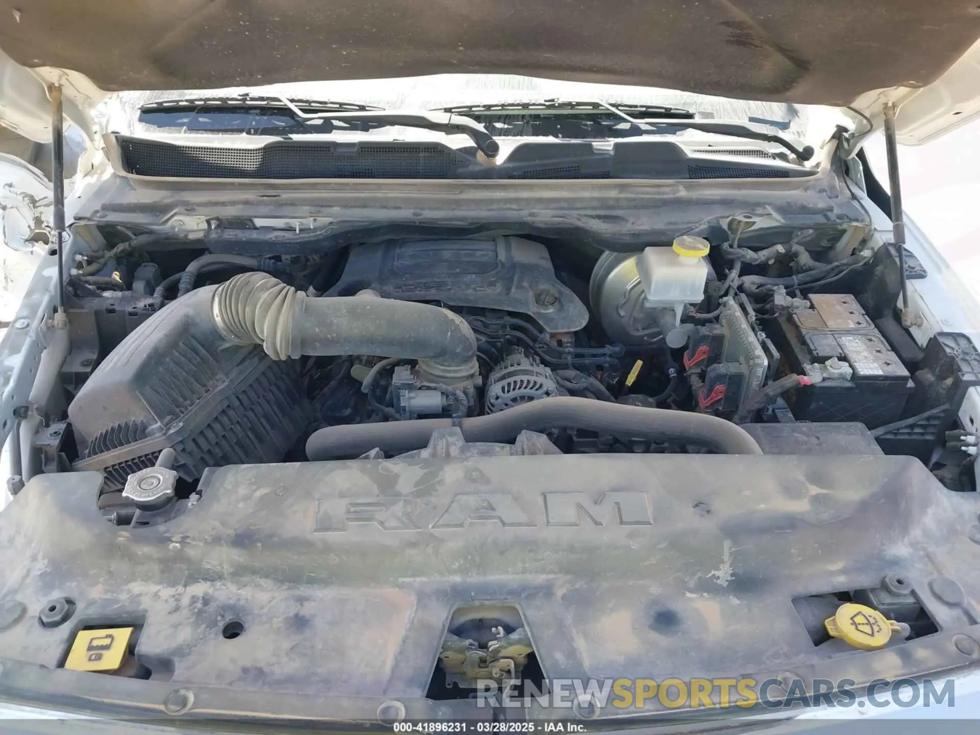 10 fotografías del automóvil dañado 1C6RREFT7LN386295 RAM 1500 2020