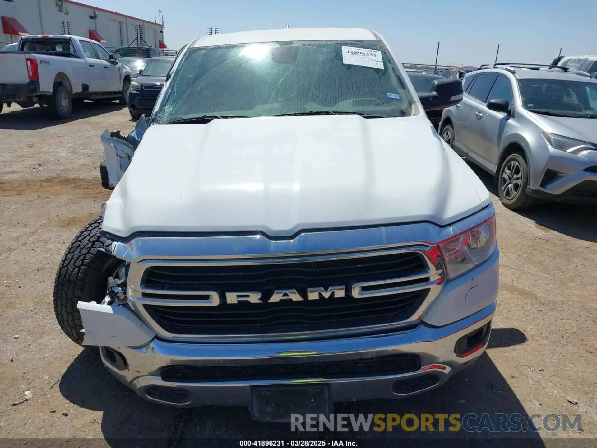 12 fotografías del automóvil dañado 1C6RREFT7LN386295 RAM 1500 2020