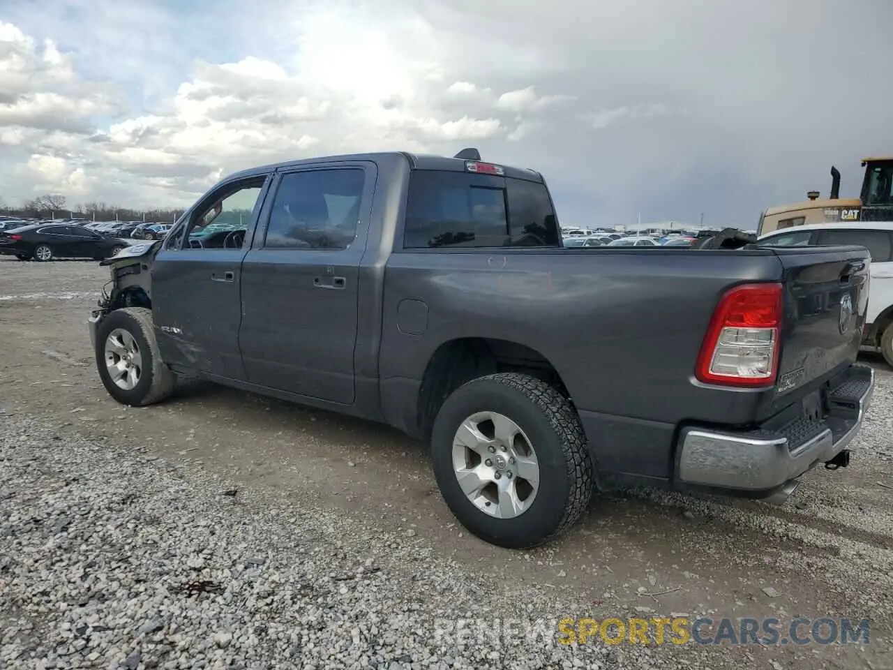 2 fotografías del automóvil dañado 1C6RREFT8LN386418 RAM 1500 2020