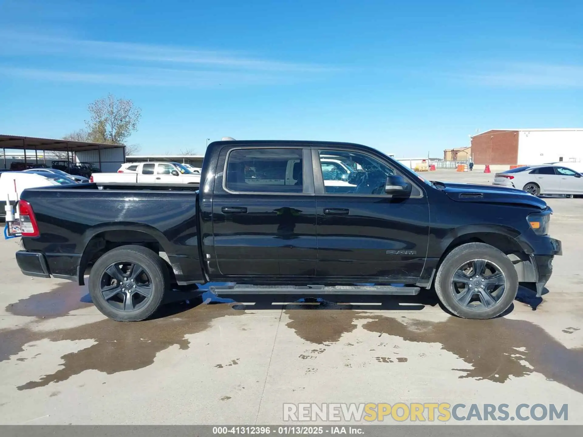 13 fotografías del automóvil dañado 1C6RREFT9LN121636 RAM 1500 2020