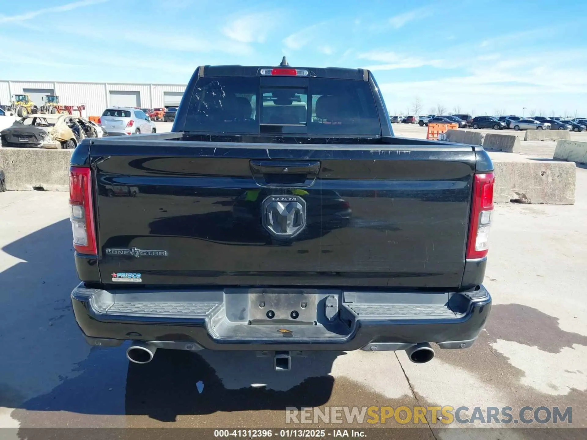 16 fotografías del automóvil dañado 1C6RREFT9LN121636 RAM 1500 2020