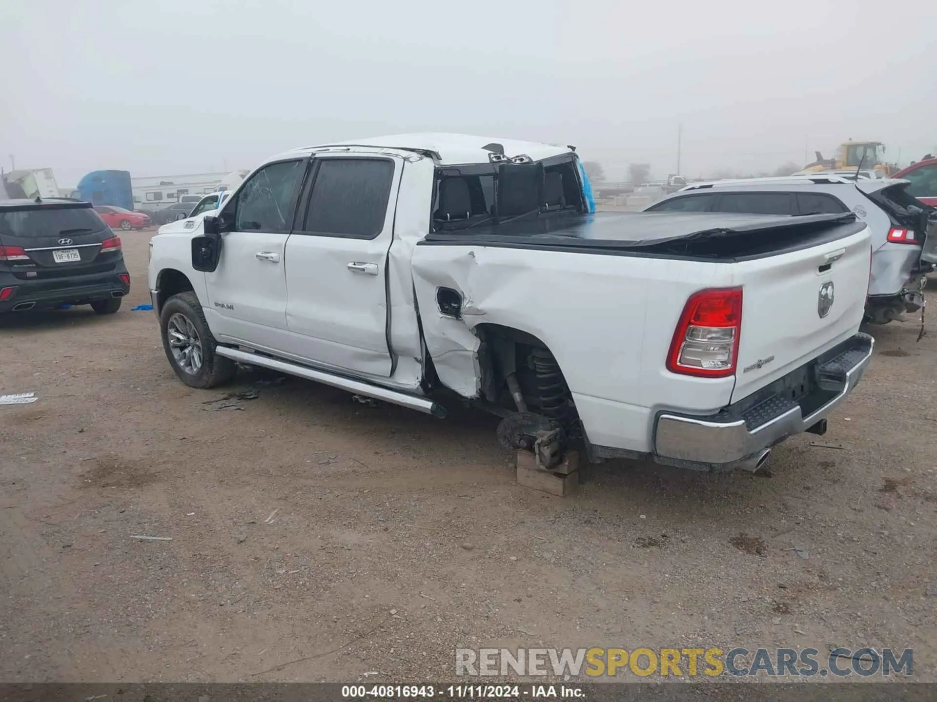 3 fotografías del automóvil dañado 1C6RREFT9LN401699 RAM 1500 2020