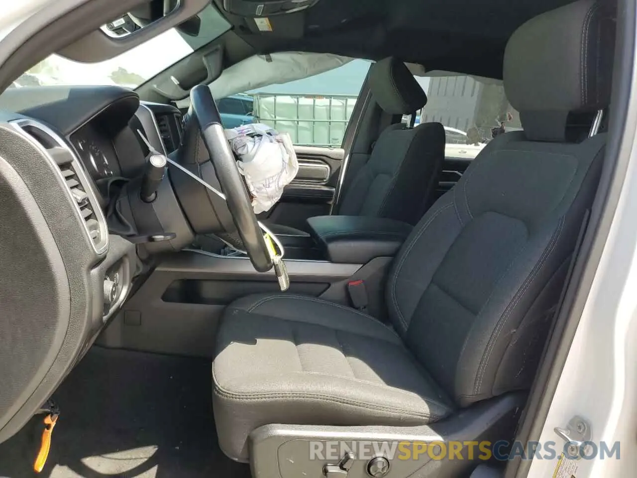 7 fotografías del automóvil dañado 1C6RREFTXLN372455 RAM 1500 2020