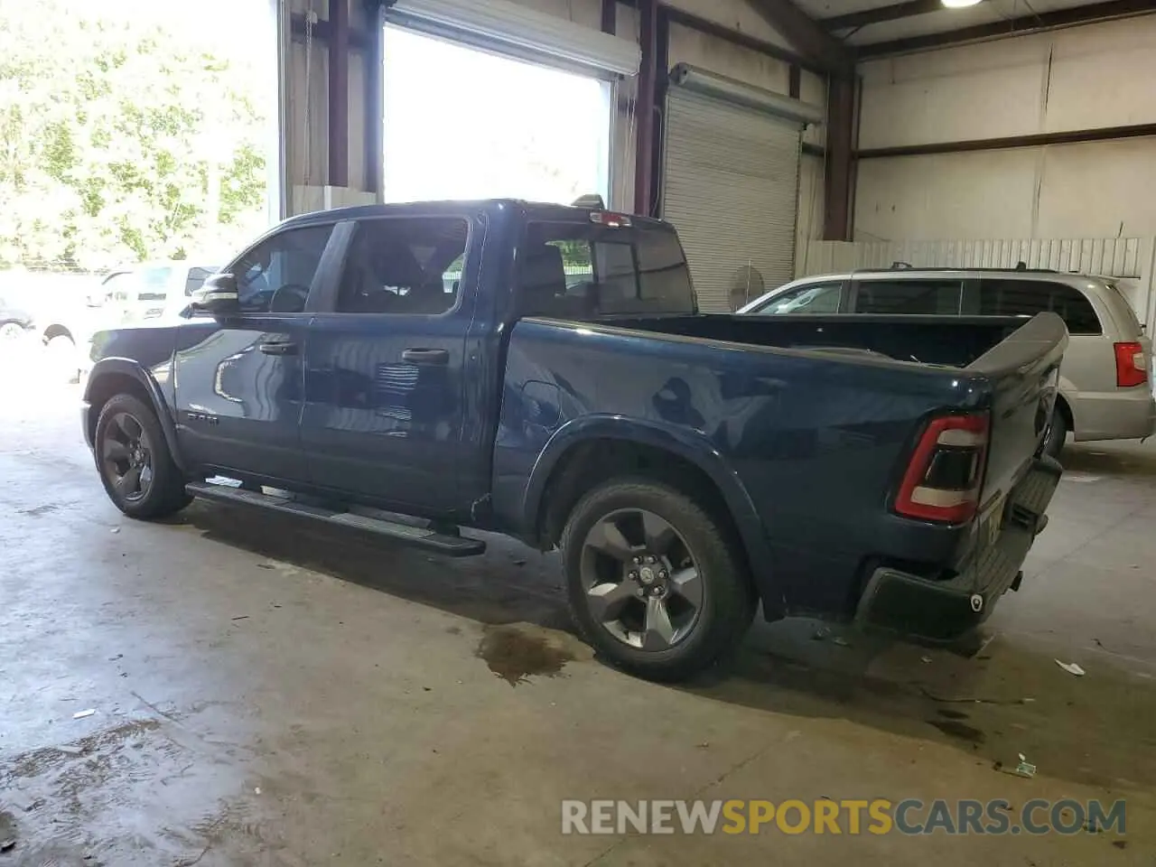 2 fotografías del automóvil dañado 1C6RREFTXLN373007 RAM 1500 2020