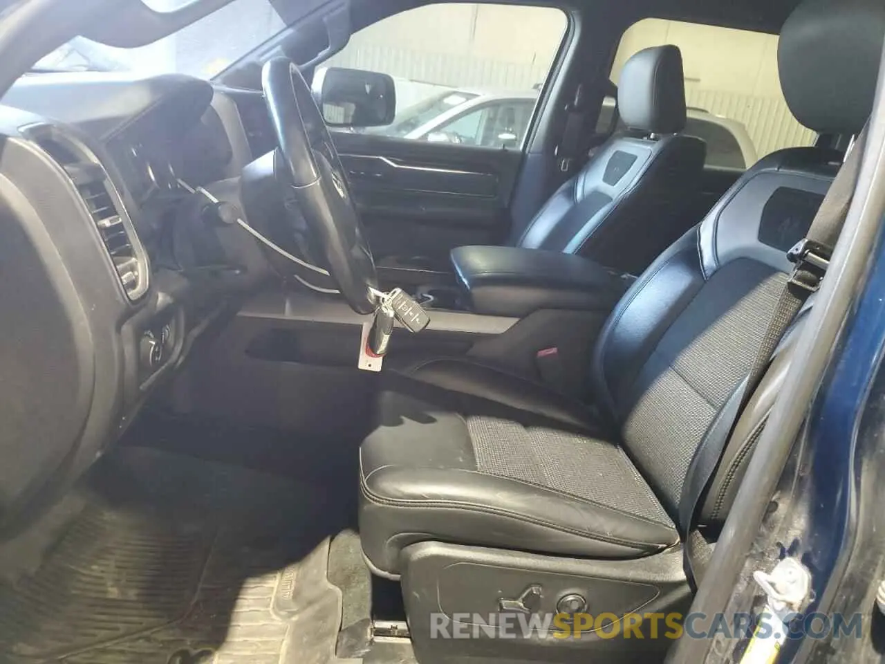 7 fotografías del automóvil dañado 1C6RREFTXLN373007 RAM 1500 2020