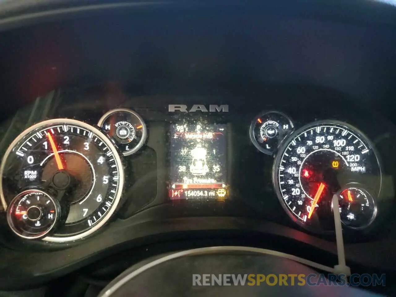 9 fotografías del automóvil dañado 1C6RREFTXLN373007 RAM 1500 2020
