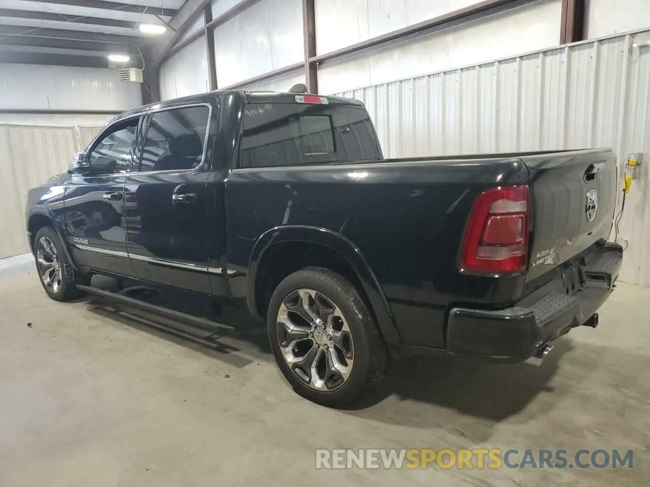 2 fotografías del automóvil dañado 1C6RREHM2LN246211 RAM 1500 2020