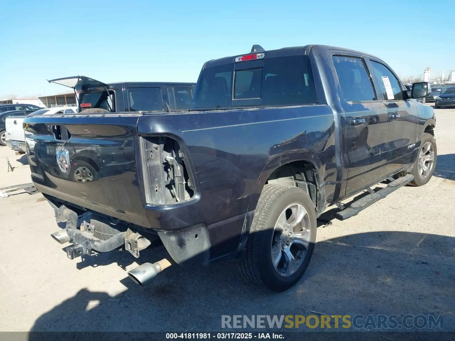 4 fotografías del automóvil dañado 1C6RREJT4LN232859 RAM 1500 2020