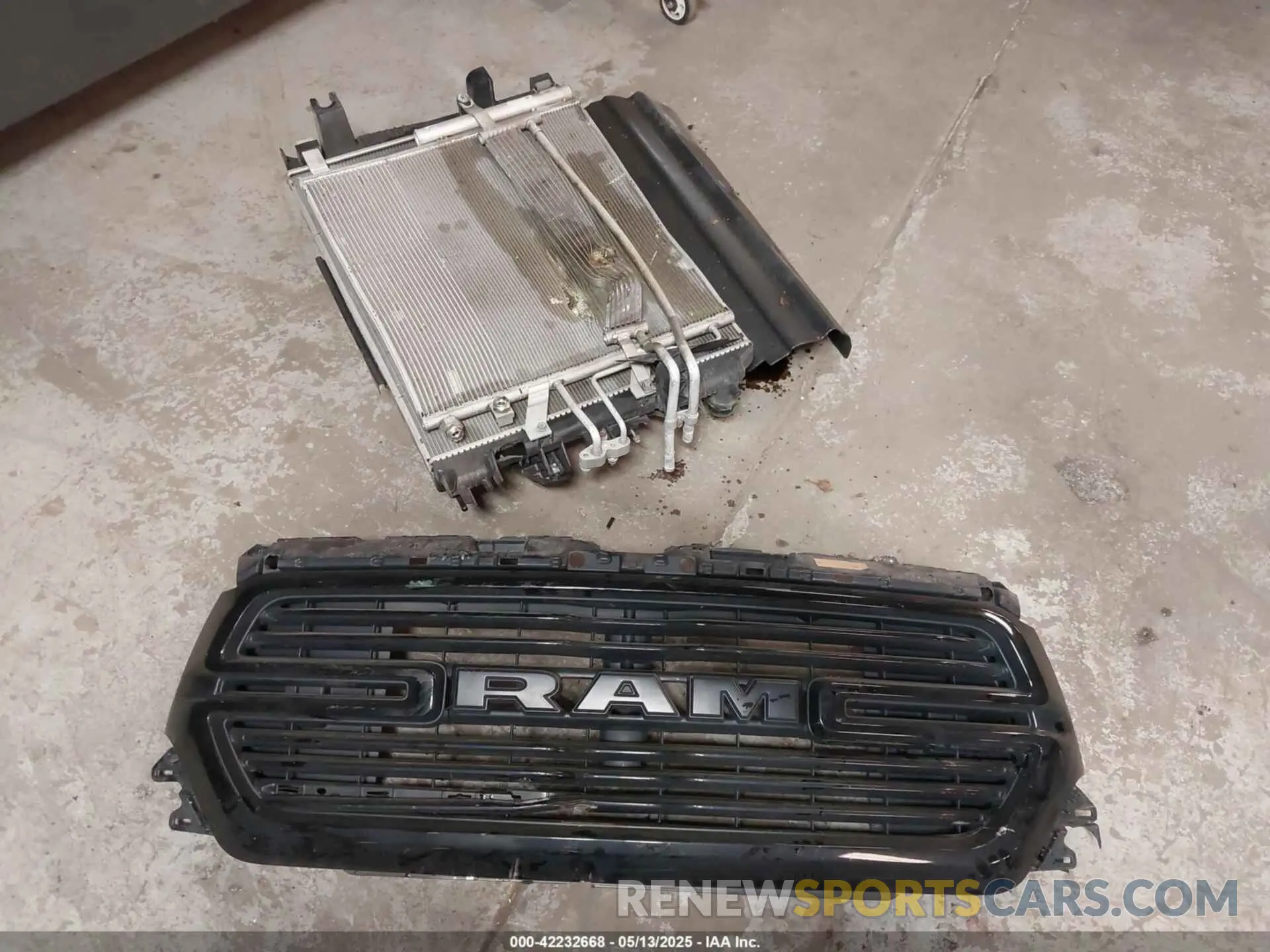 12 fotografías del automóvil dañado 1C6RRFBG4LN309253 RAM 1500 2020