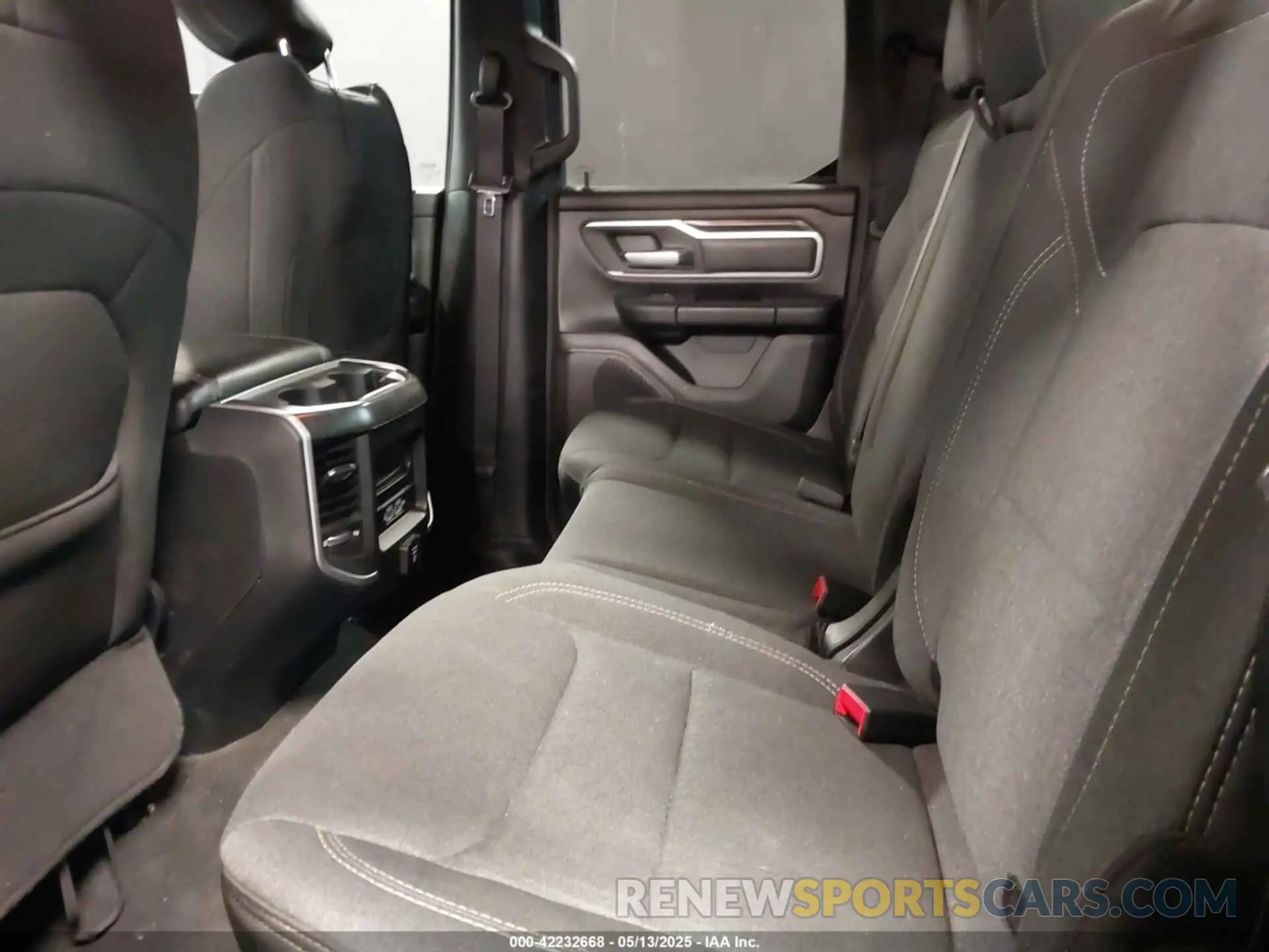 8 fotografías del automóvil dañado 1C6RRFBG4LN309253 RAM 1500 2020