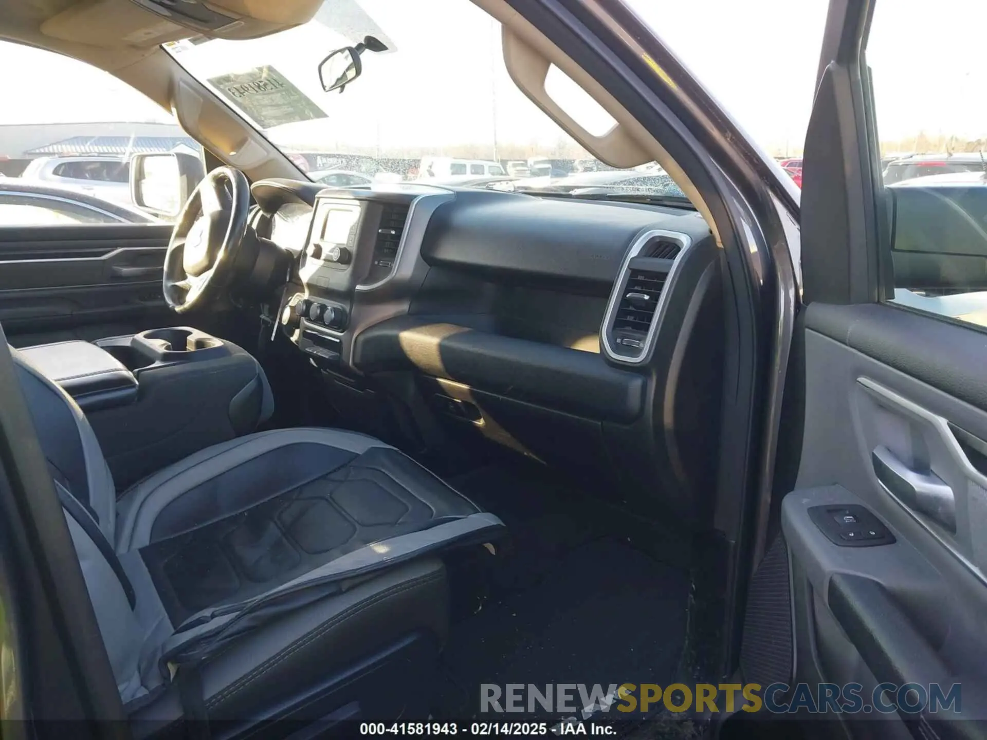 5 fotografías del automóvil dañado 1C6RRFBG9LN199462 RAM 1500 2020