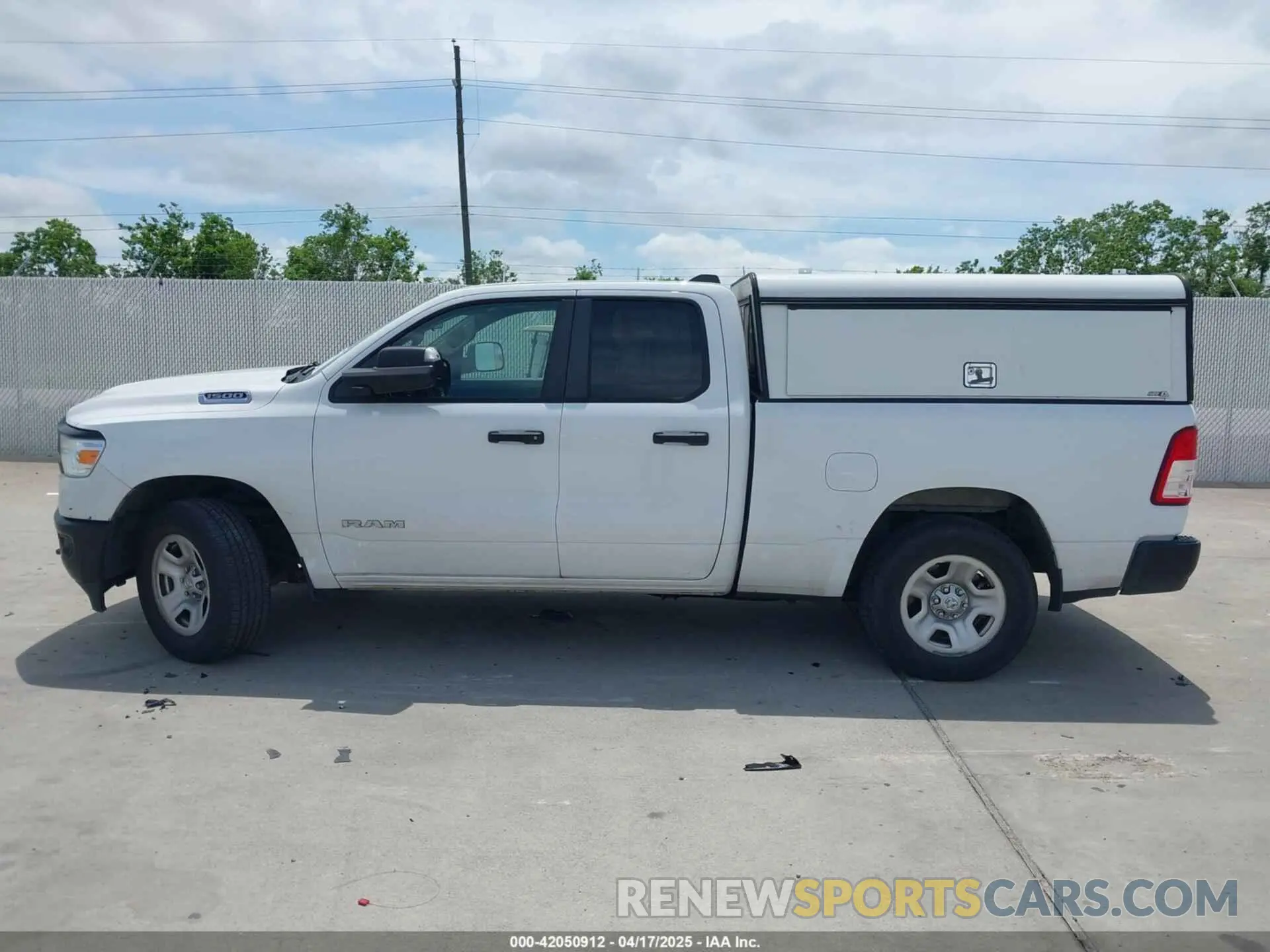 14 fotografías del automóvil dañado 1C6RRFCG2LN354528 RAM 1500 2020