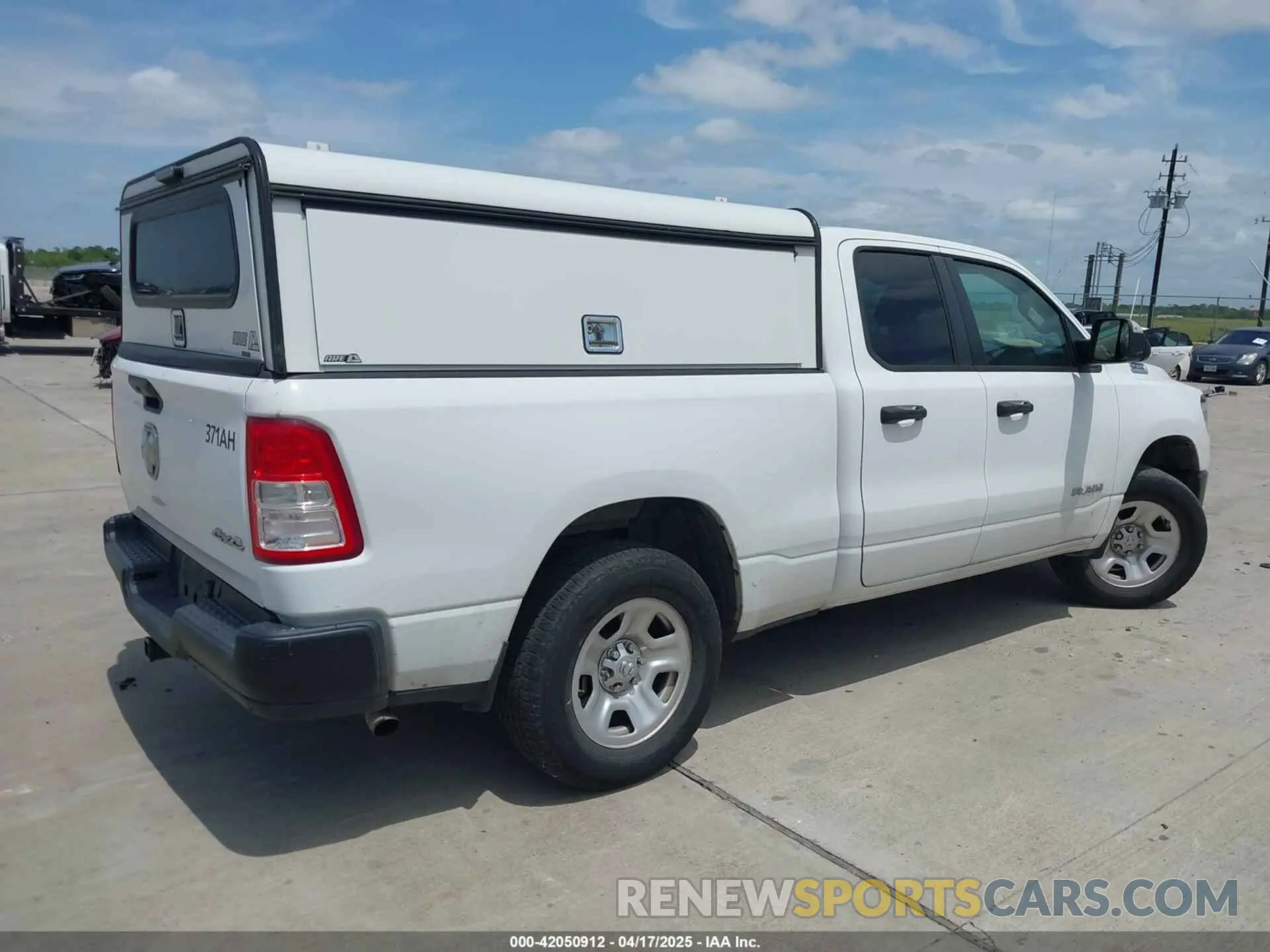 4 fotografías del automóvil dañado 1C6RRFCG2LN354528 RAM 1500 2020
