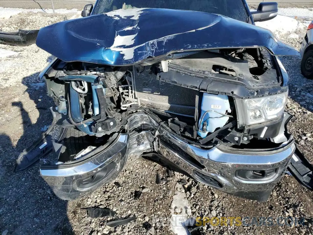 12 fotografías del automóvil dañado 1C6RRFFG4LN230403 RAM 1500 2020