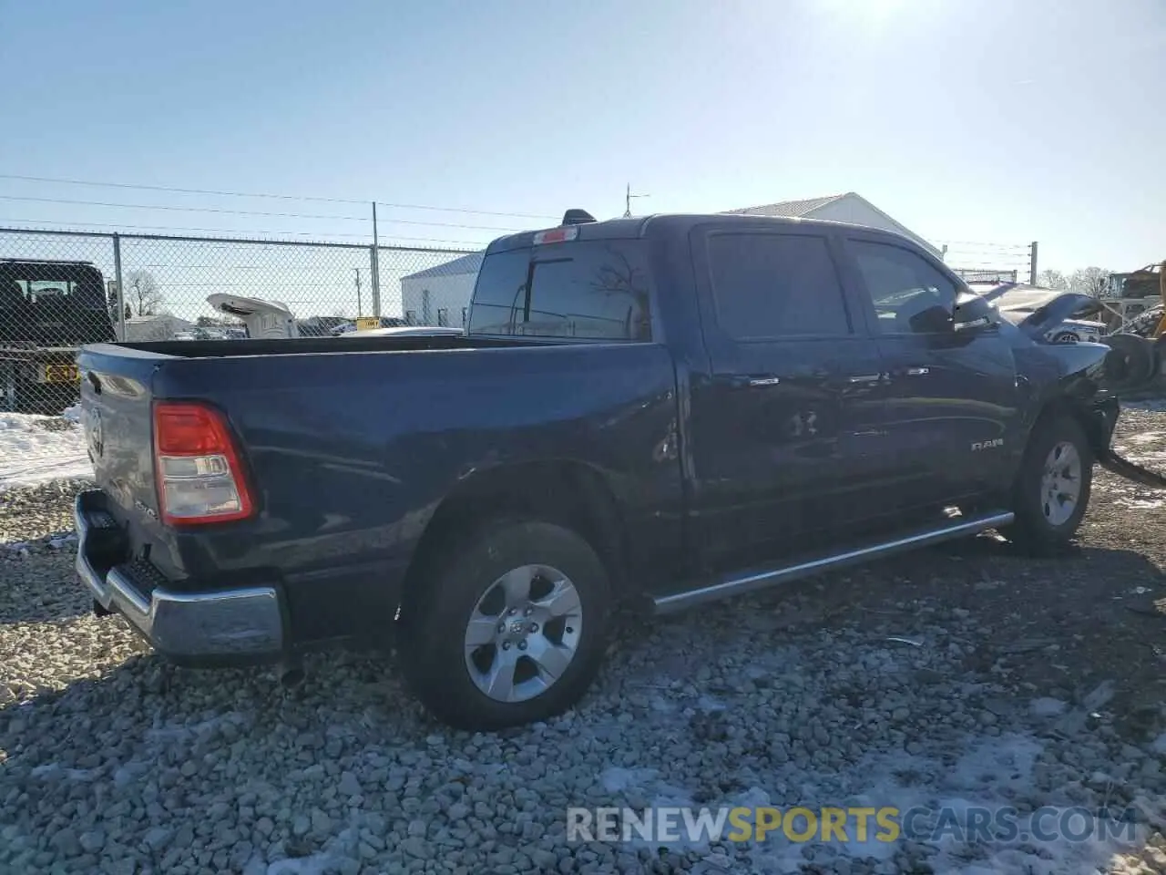 3 fotografías del automóvil dañado 1C6RRFFG4LN230403 RAM 1500 2020