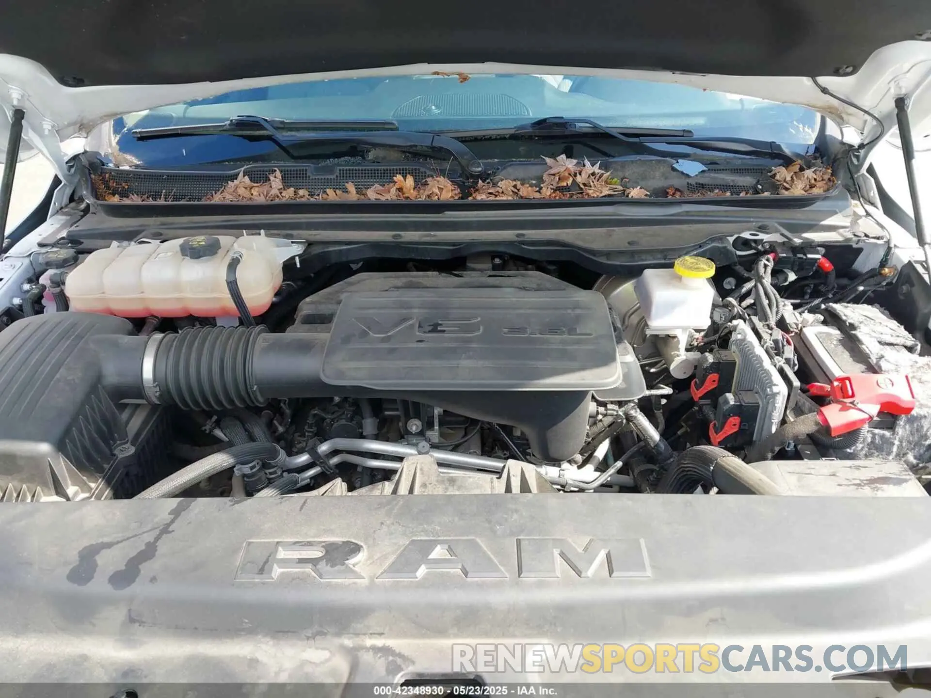10 fotografías del automóvil dañado 1C6RRFFG7LN263363 RAM 1500 2020