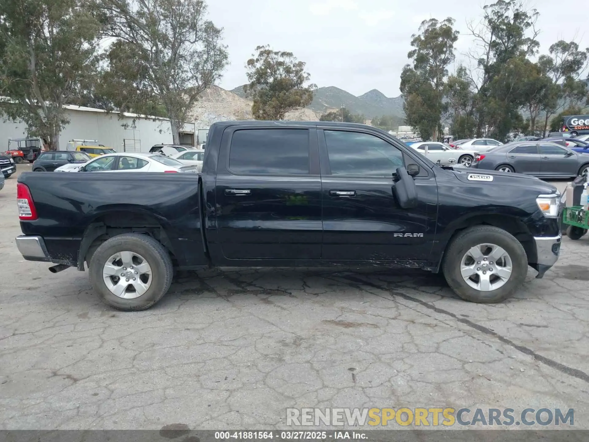 12 fotografías del automóvil dañado 1C6RRFFGXLN109231 RAM 1500 2020