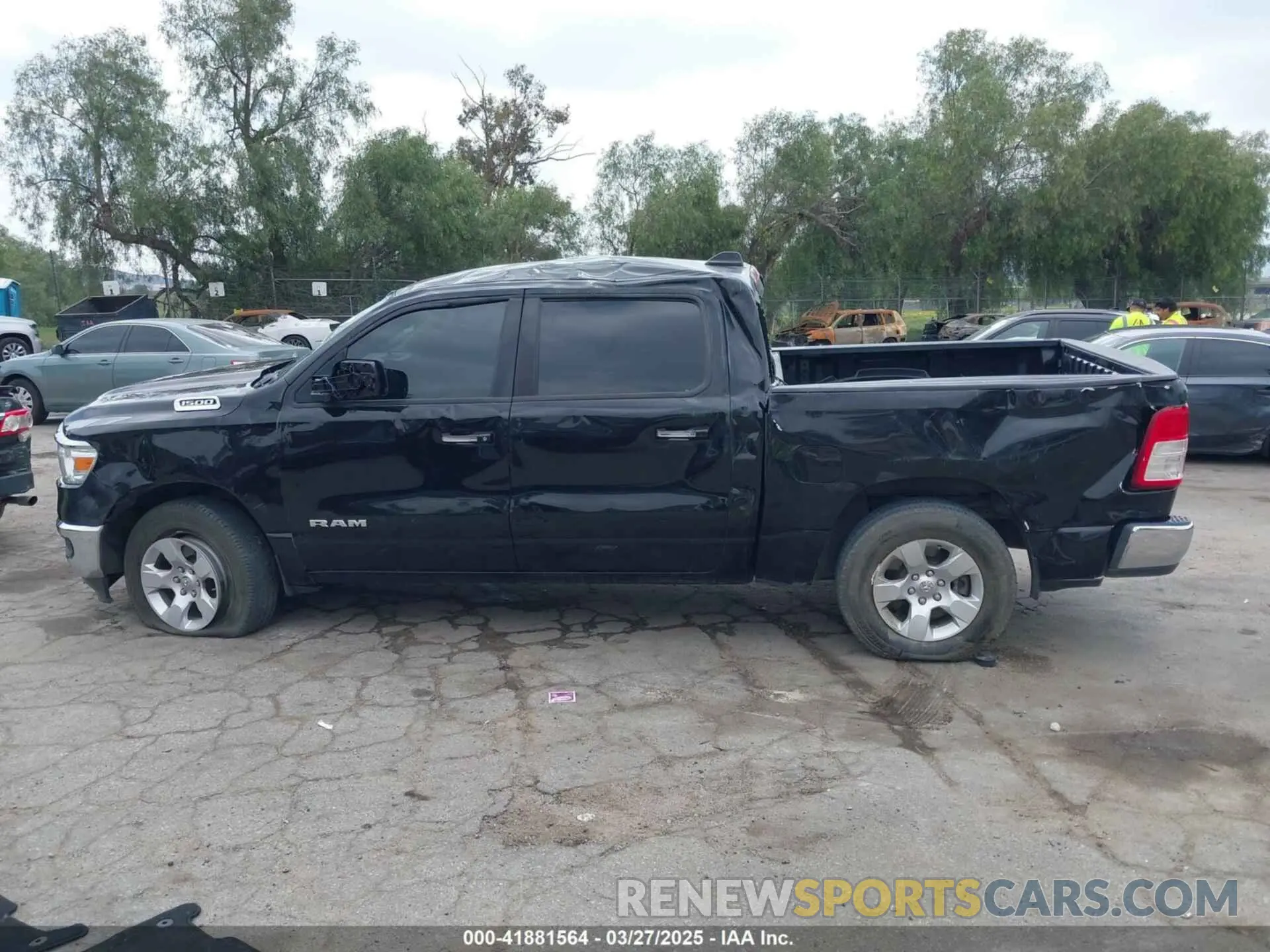13 fotografías del automóvil dañado 1C6RRFFGXLN109231 RAM 1500 2020