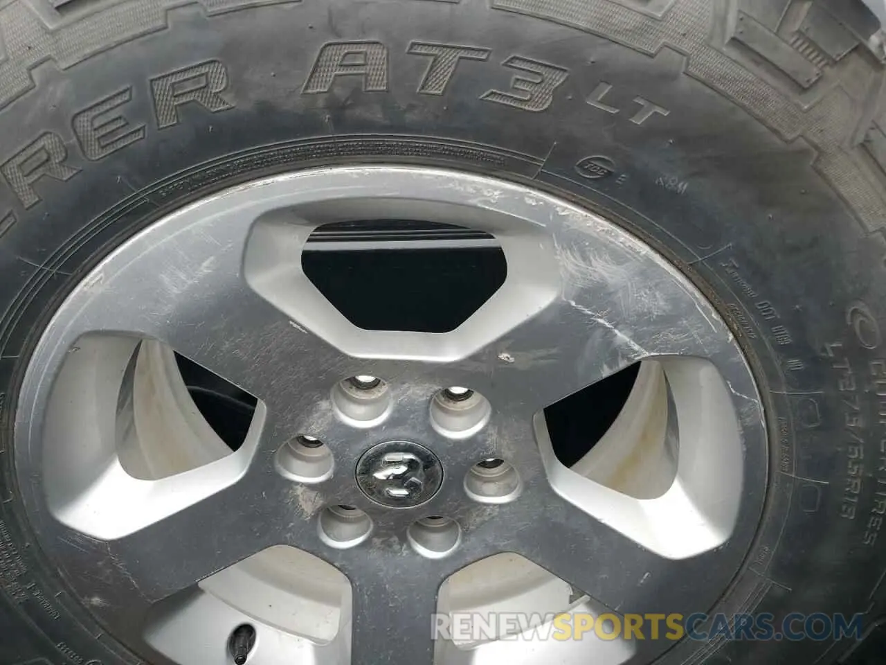 12 fotografías del automóvil dañado 1C6RRFNG3LN108729 RAM 1500 2020