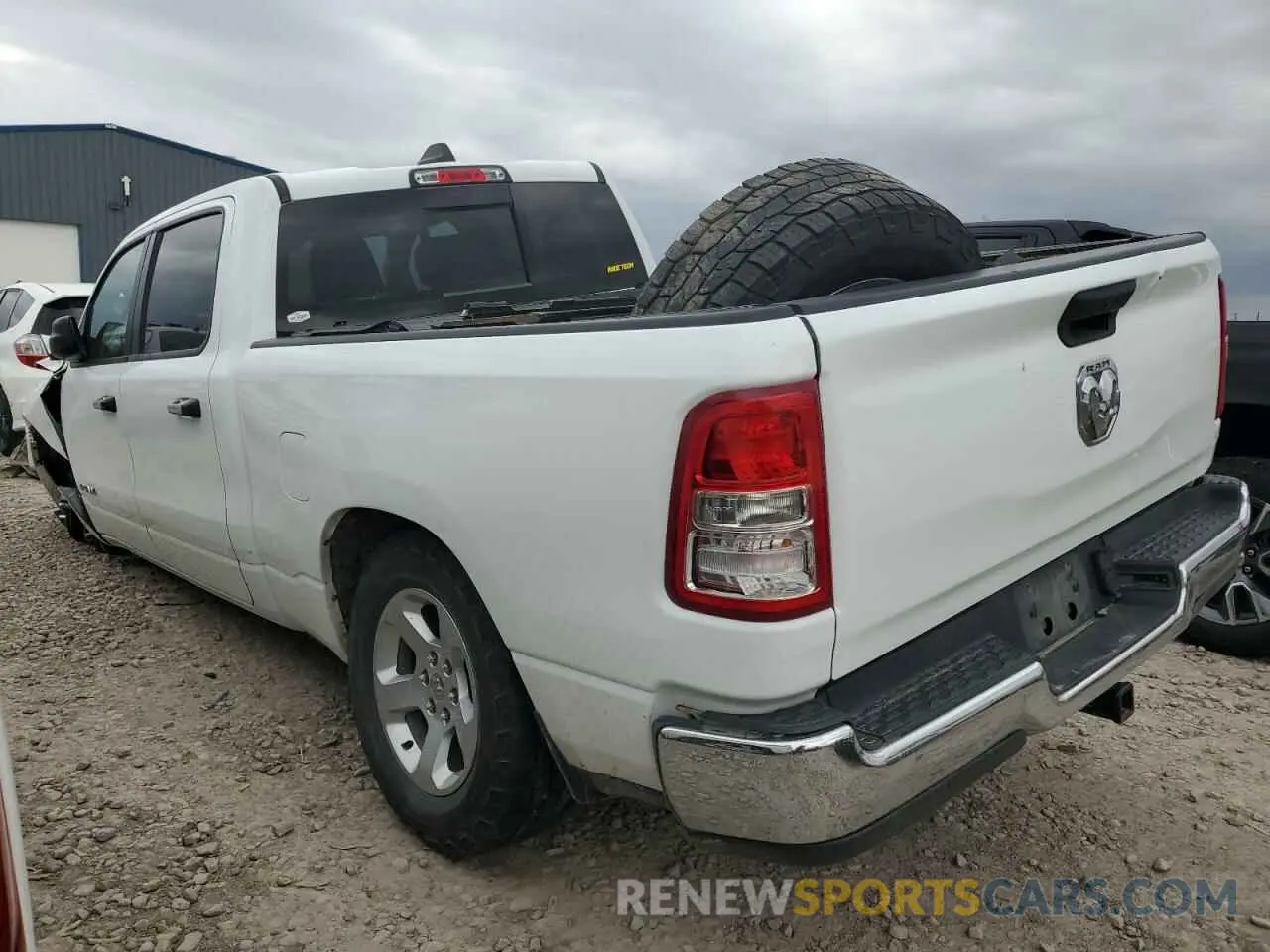 2 fotografías del automóvil dañado 1C6RRFNG3LN108729 RAM 1500 2020