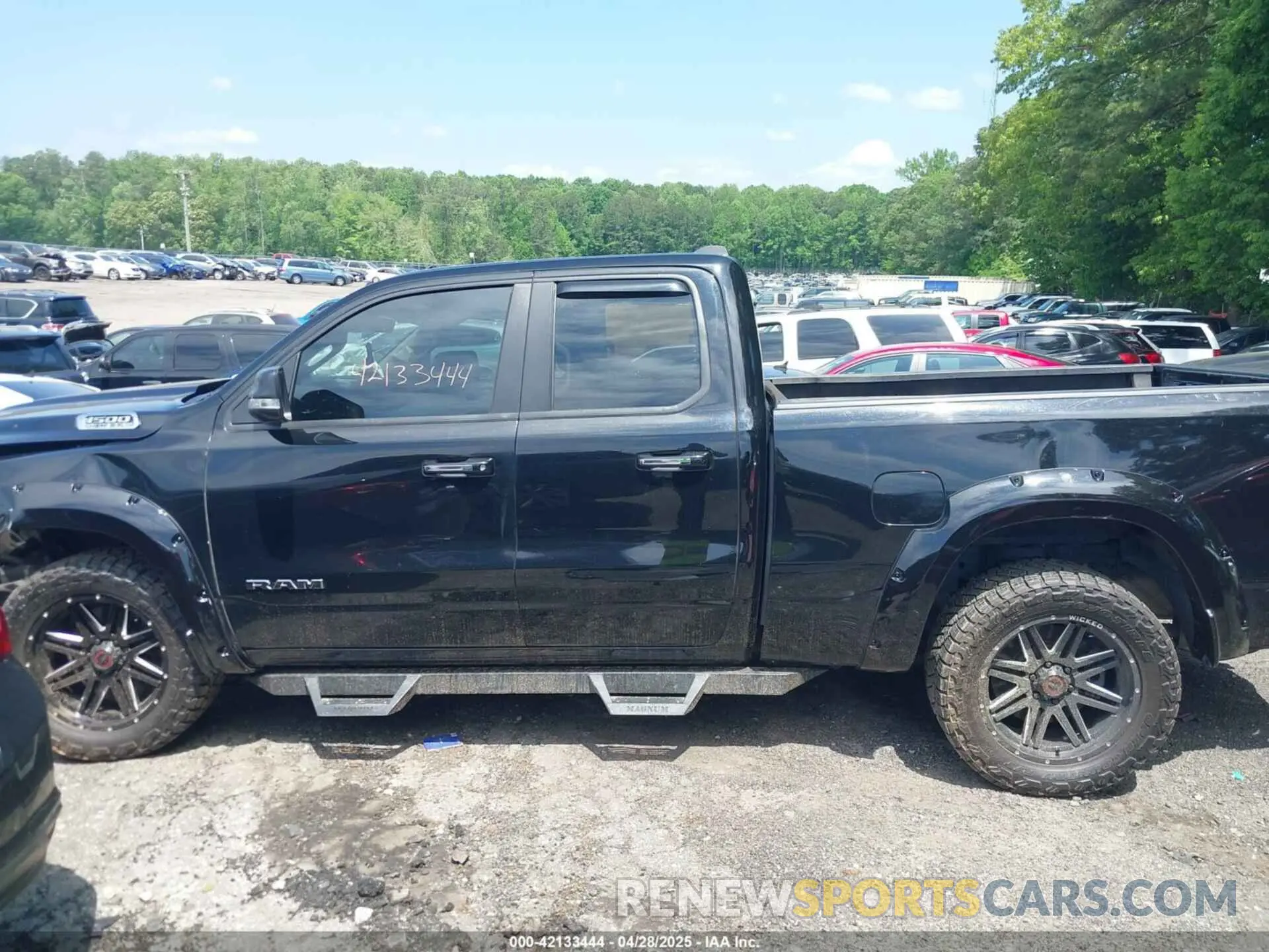 14 fotografías del automóvil dañado 1C6SRFBT0LN280347 RAM 1500 2020