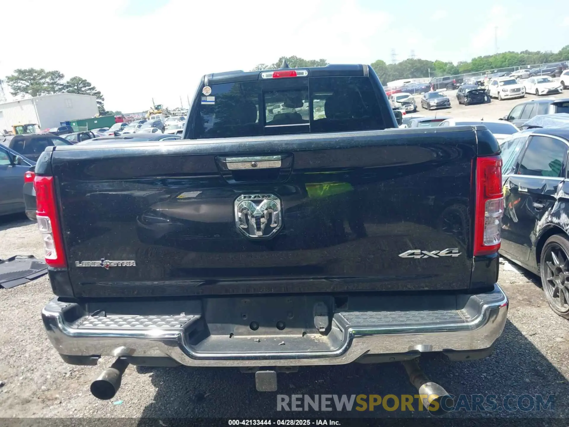 16 fotografías del automóvil dañado 1C6SRFBT0LN280347 RAM 1500 2020