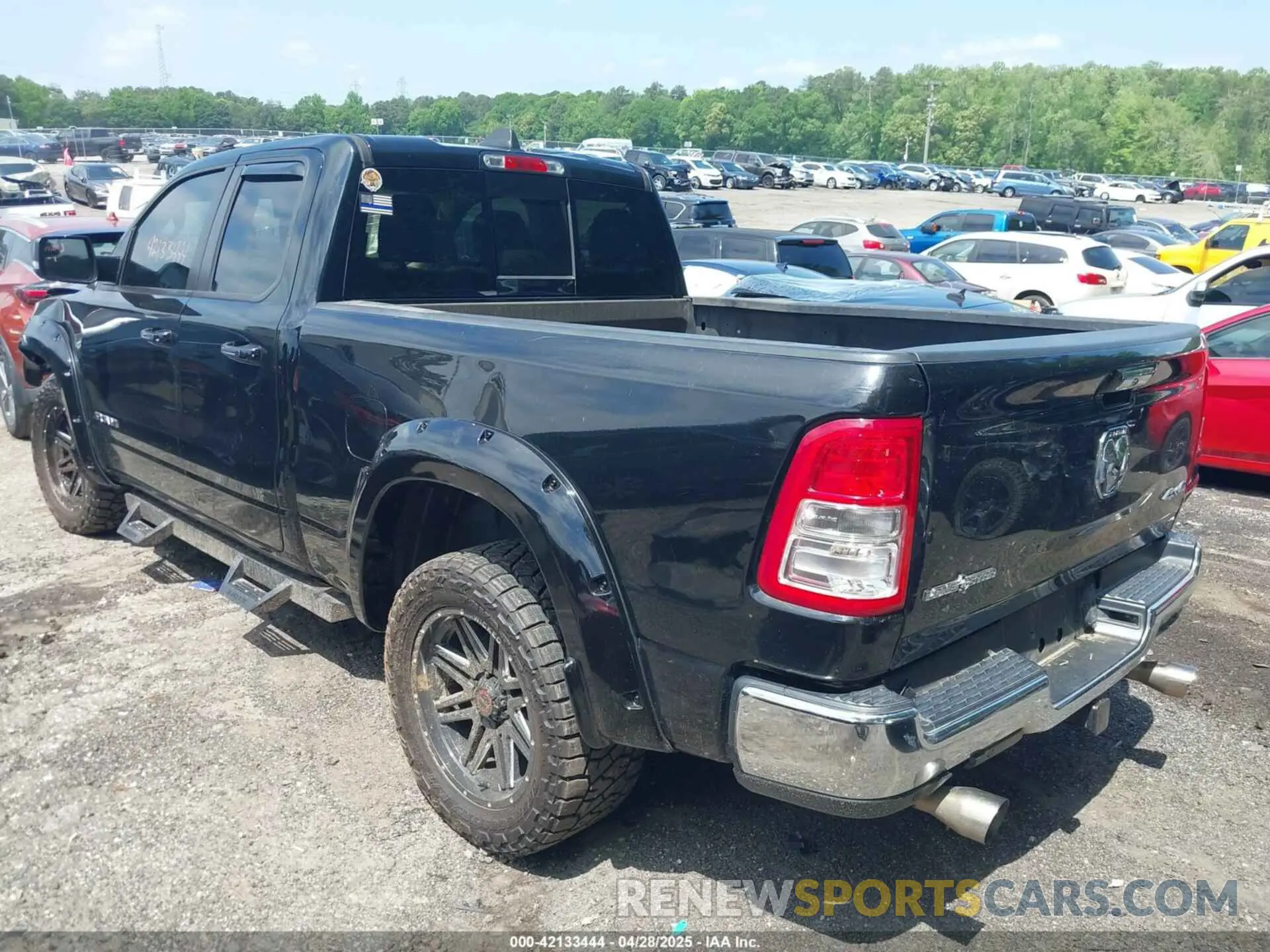 3 fotografías del automóvil dañado 1C6SRFBT0LN280347 RAM 1500 2020