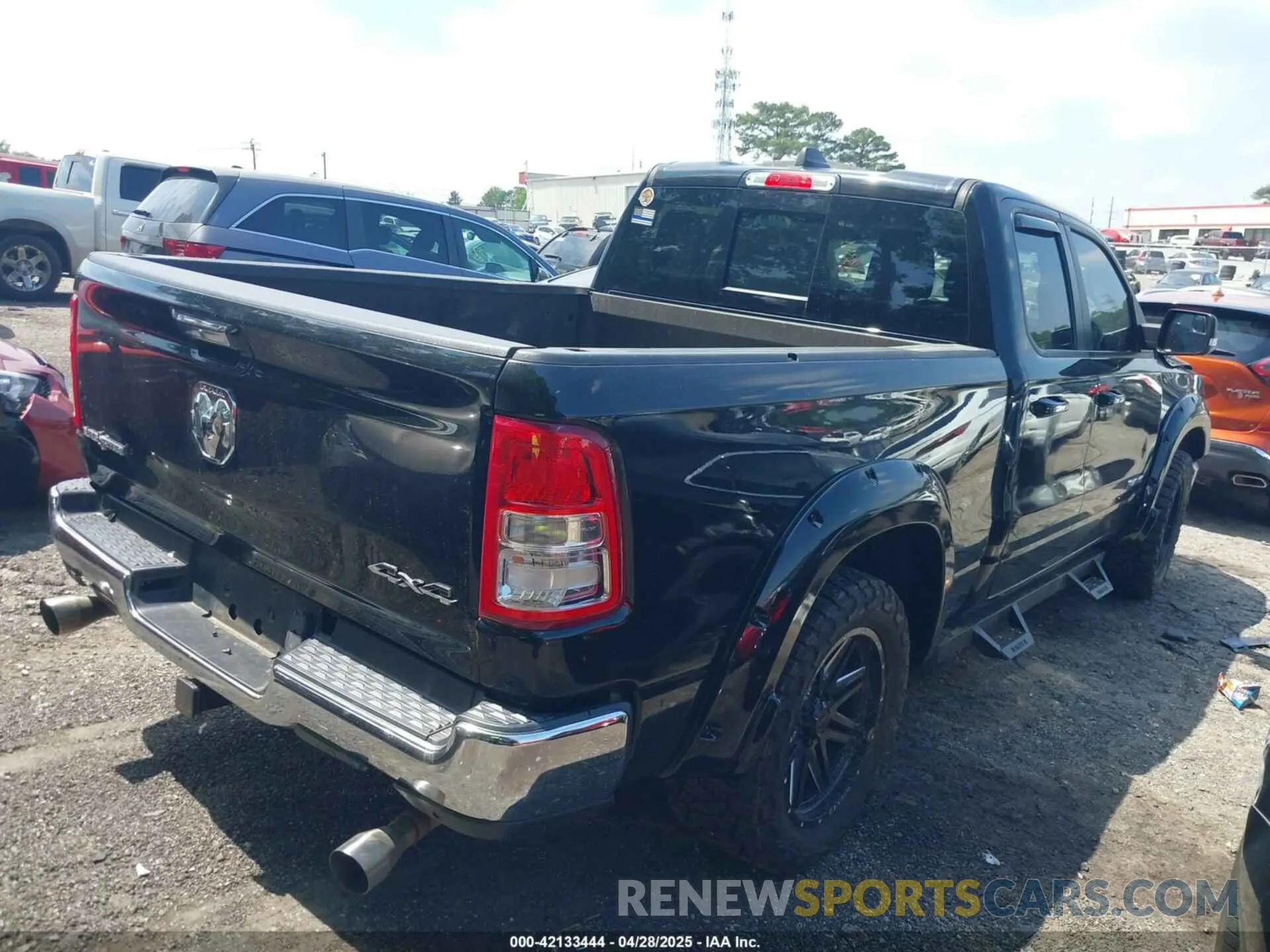 4 fotografías del automóvil dañado 1C6SRFBT0LN280347 RAM 1500 2020