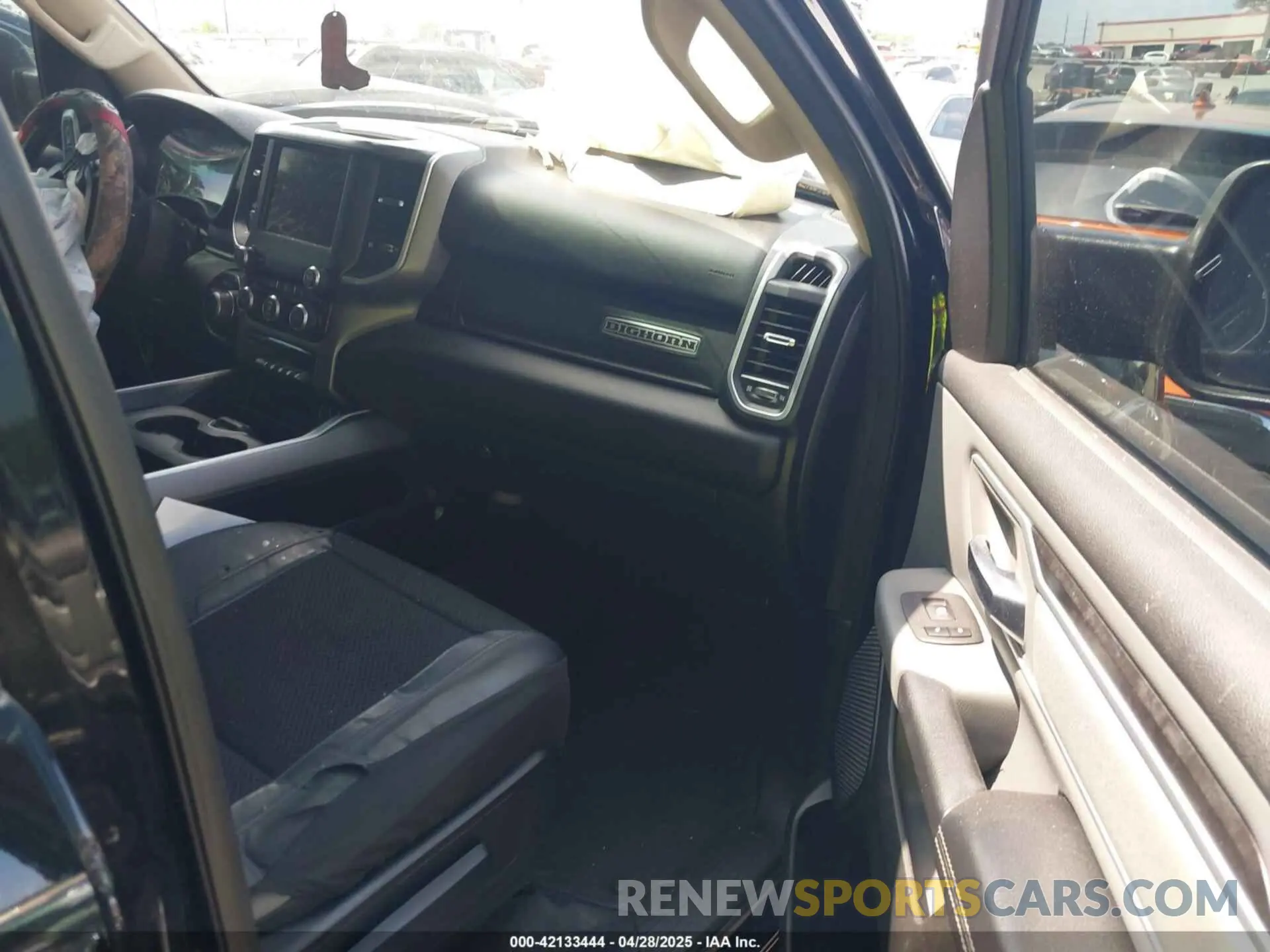 5 fotografías del automóvil dañado 1C6SRFBT0LN280347 RAM 1500 2020
