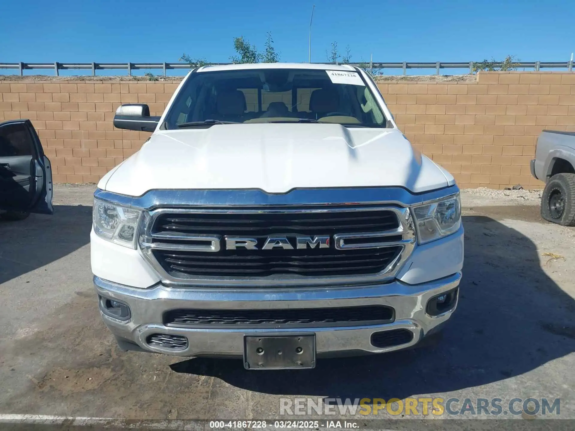 13 fotografías del automóvil dañado 1C6SRFBT2LN395323 RAM 1500 2020