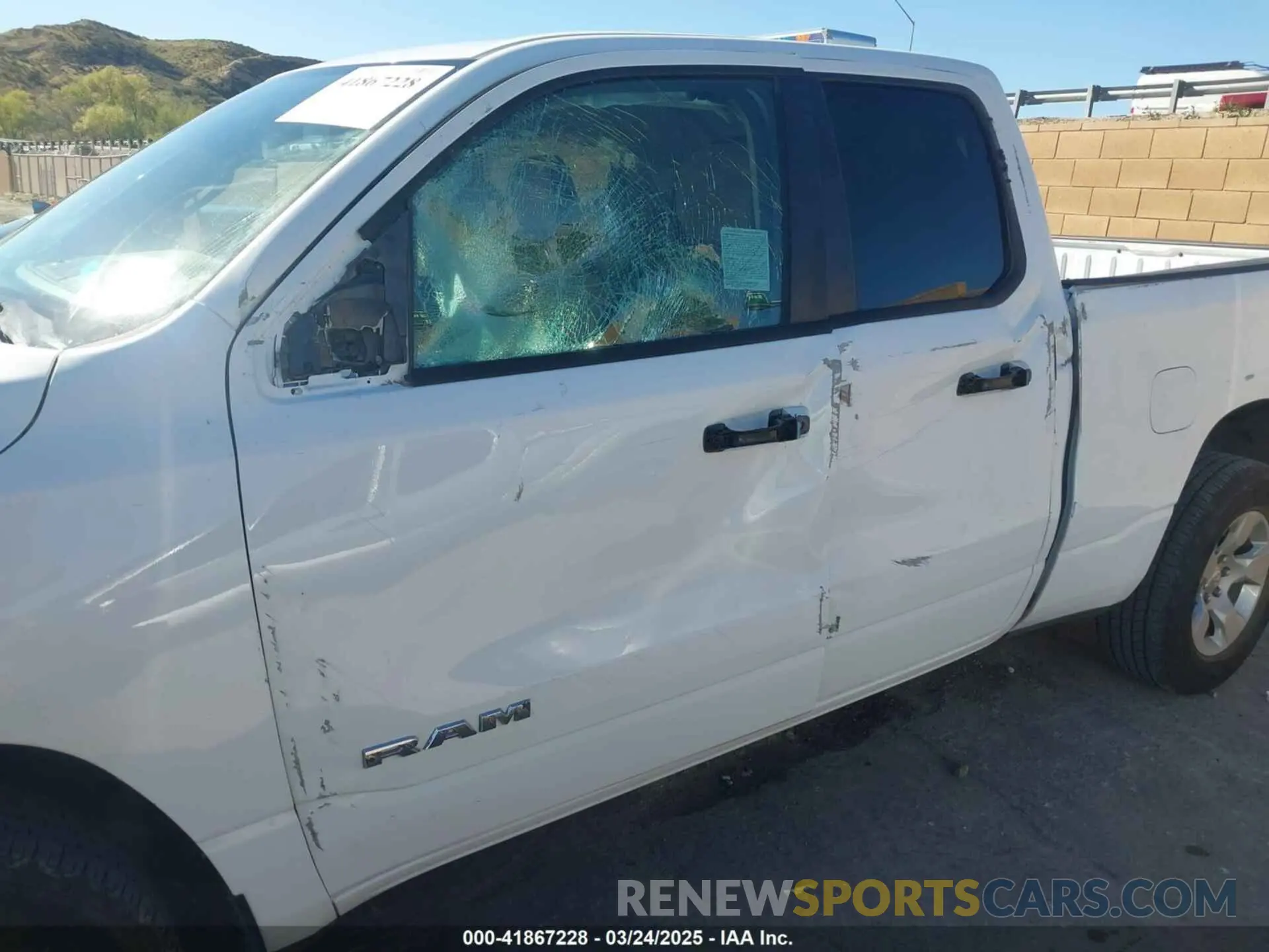 18 fotografías del automóvil dañado 1C6SRFBT2LN395323 RAM 1500 2020