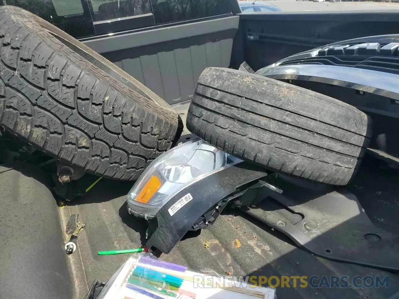 12 fotografías del automóvil dañado 1C6SRFBT3LN366641 RAM 1500 2020