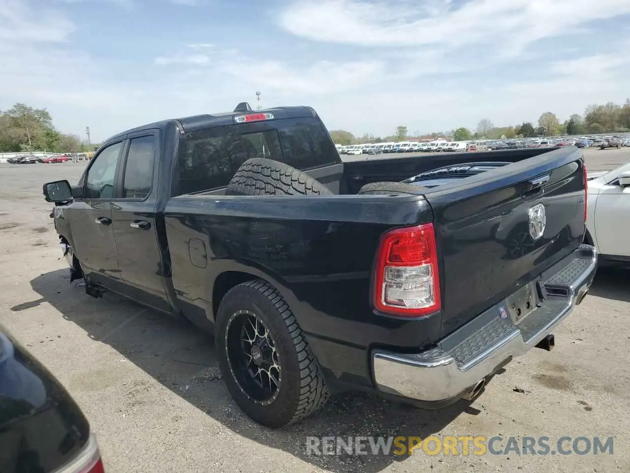 2 fotografías del automóvil dañado 1C6SRFBT3LN366641 RAM 1500 2020