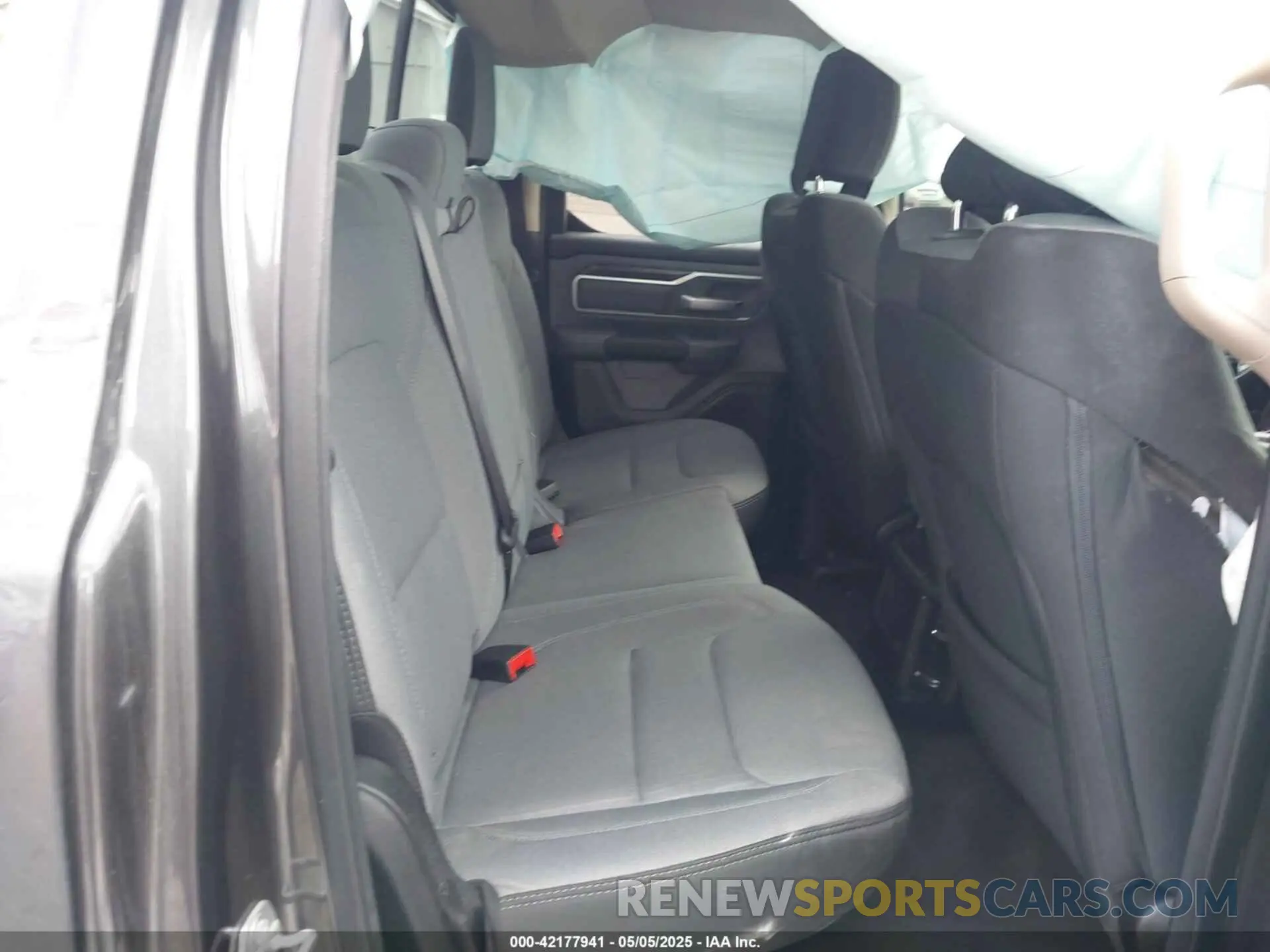 8 fotografías del automóvil dañado 1C6SRFBT3LN414588 RAM 1500 2020