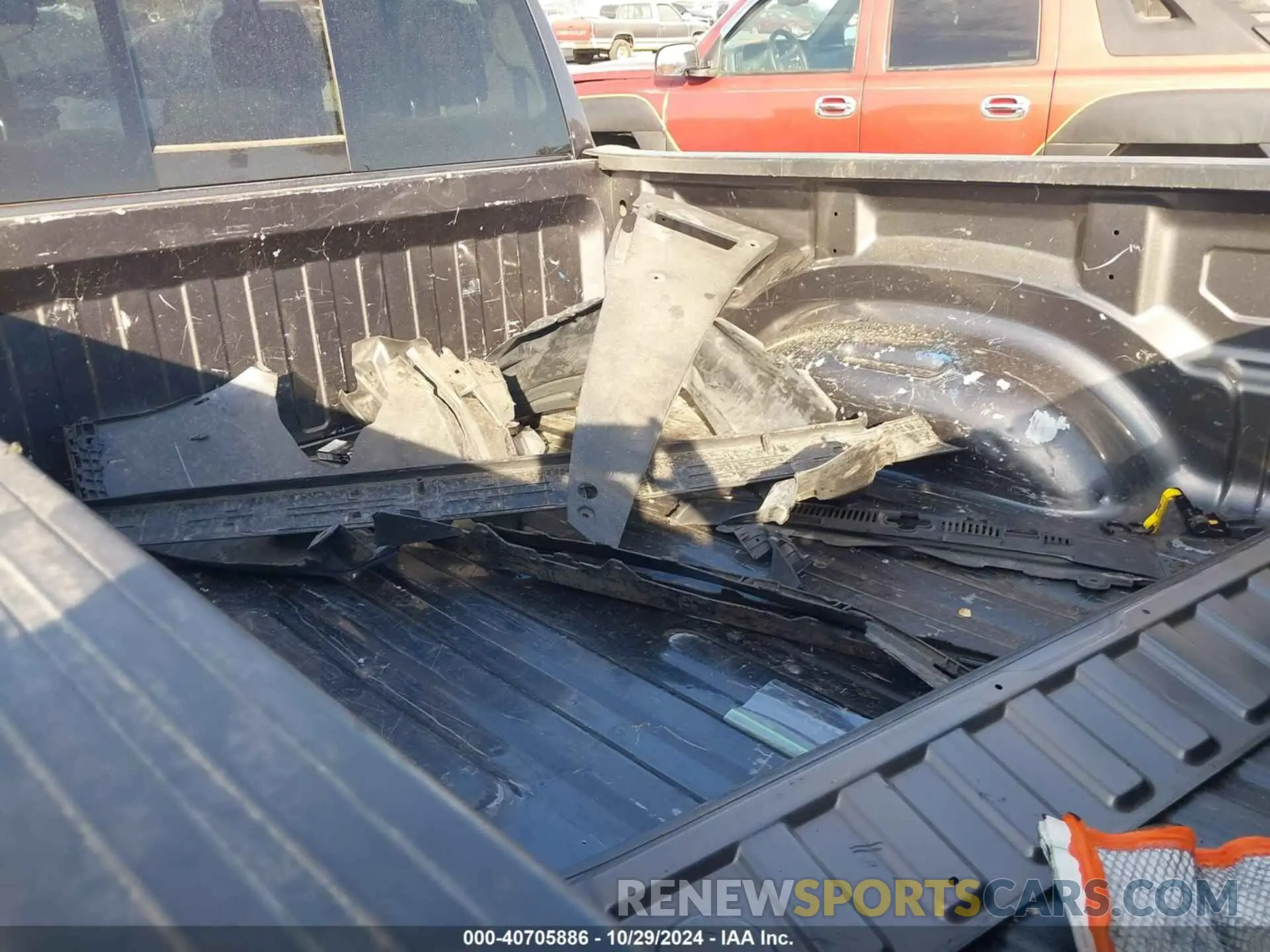 11 fotografías del automóvil dañado 1C6SRFBT7LN190385 RAM 1500 2020